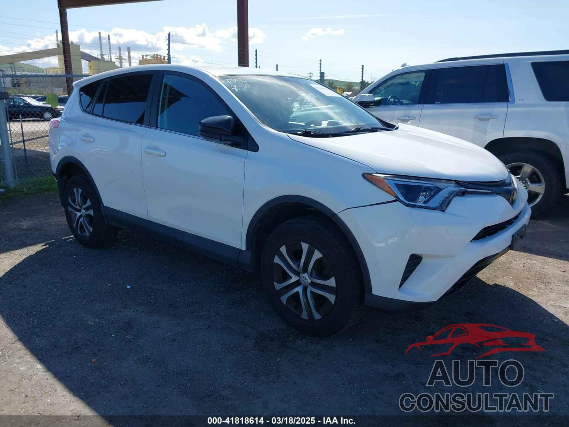 TOYOTA RAV4 2018 - 2T3ZFREV8JW467744