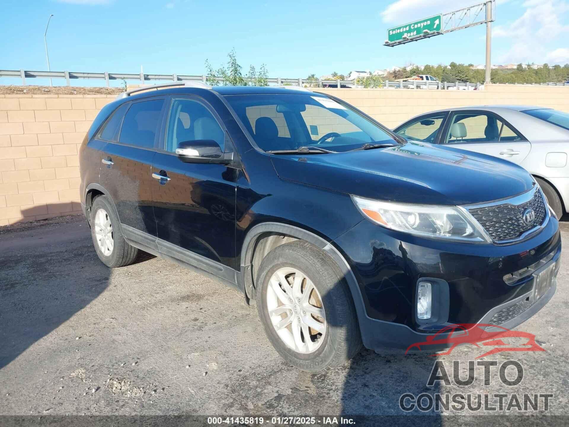 KIA SORENTO 2015 - 5XYKT4A67FG570879