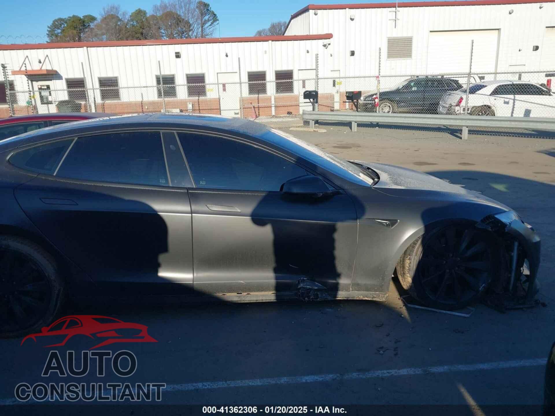 TESLA MODEL S 2017 - 5YJSA1E25HF186217