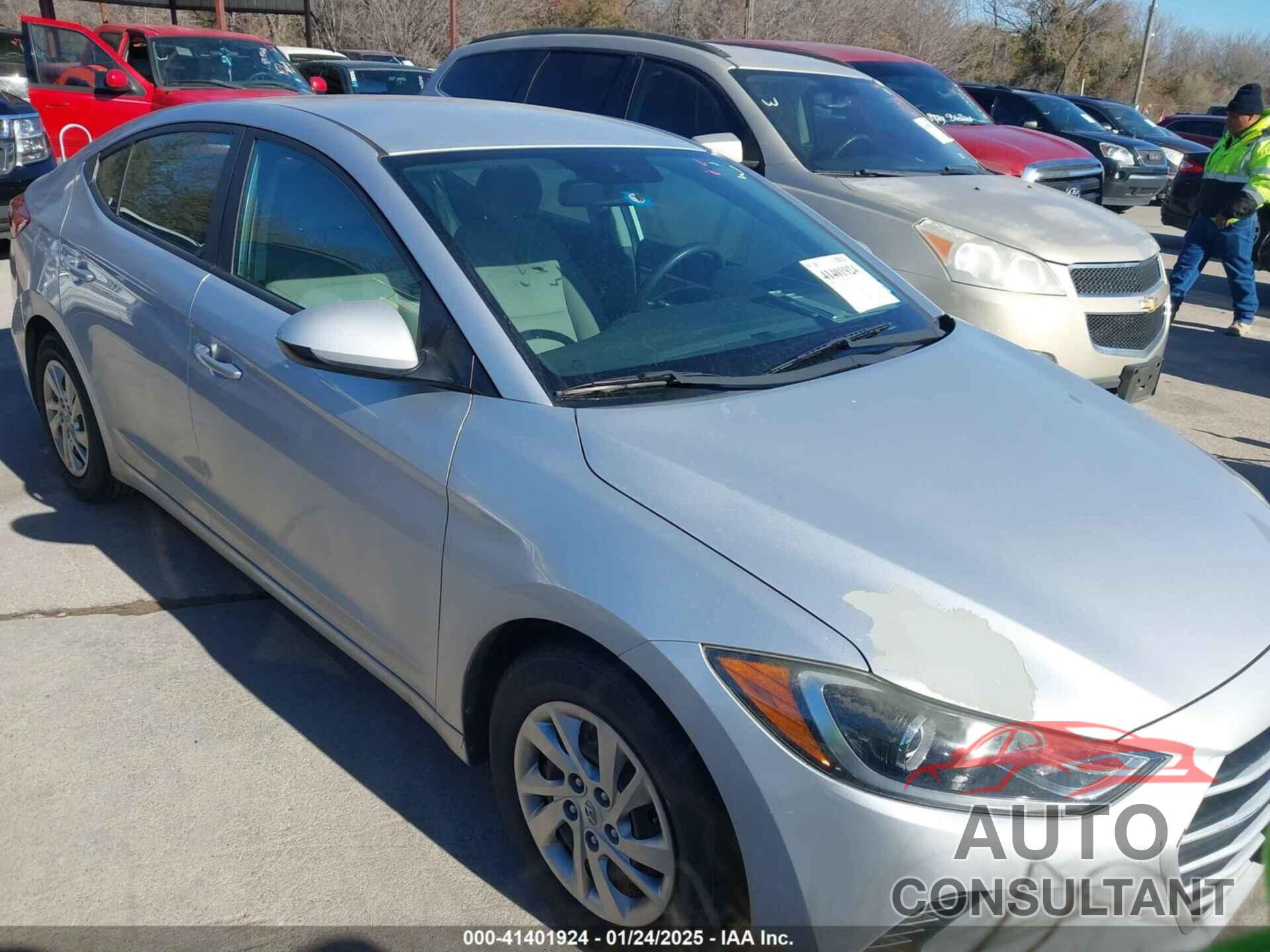 HYUNDAI ELANTRA 2017 - KMHD74LFXHU403276