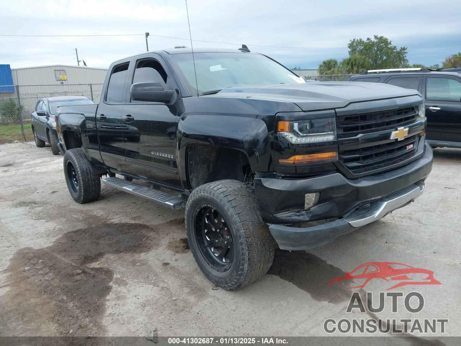 CHEVROLET SILVERADO 1500 2017 - 1GCVKREC3HZ378084