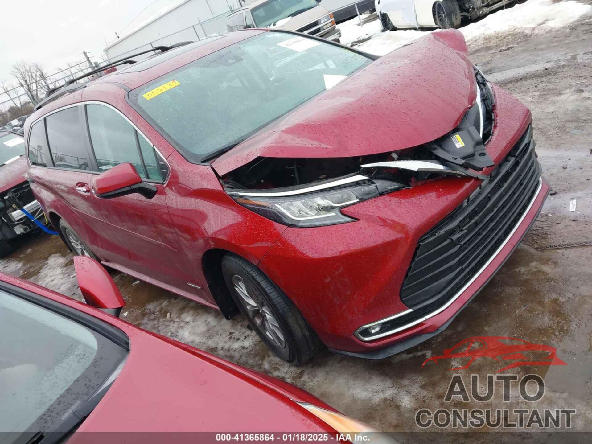 TOYOTA SIENNA 2021 - 5TDJRKEC2MS055187