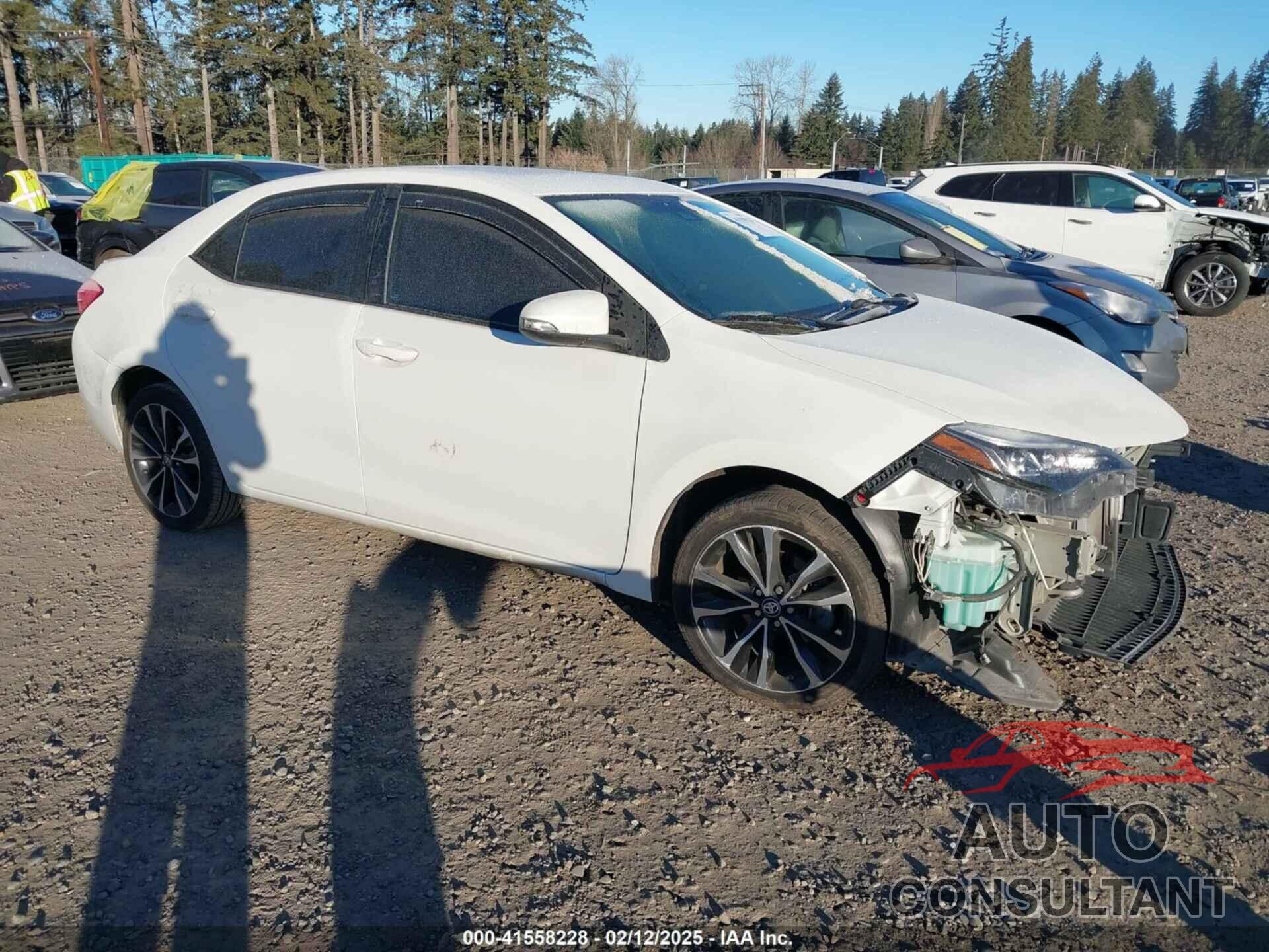 TOYOTA COROLLA 2018 - 5YFBURHE5JP821149