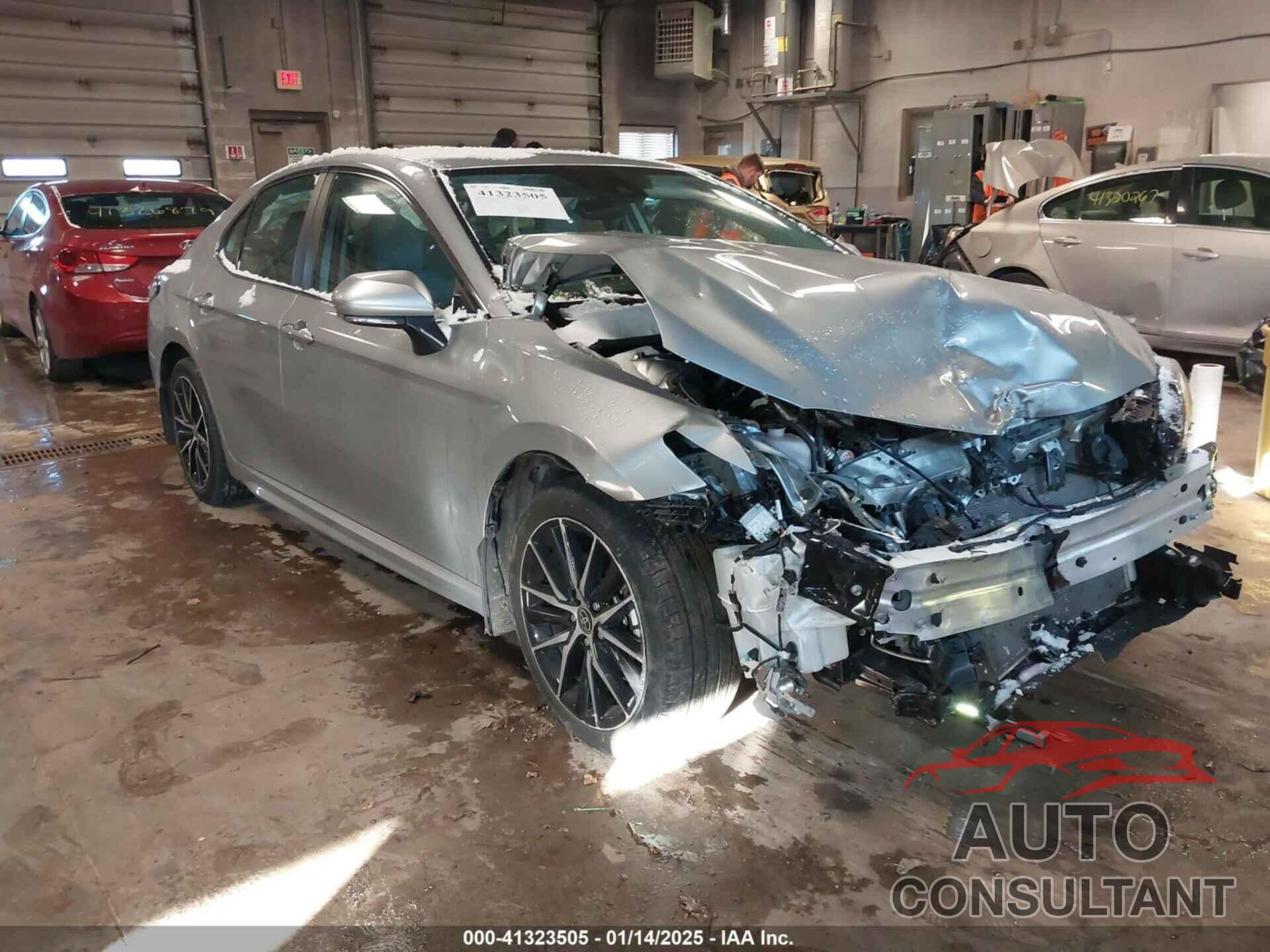 TOYOTA CAMRY 2023 - 4T1T11BK4PU100678
