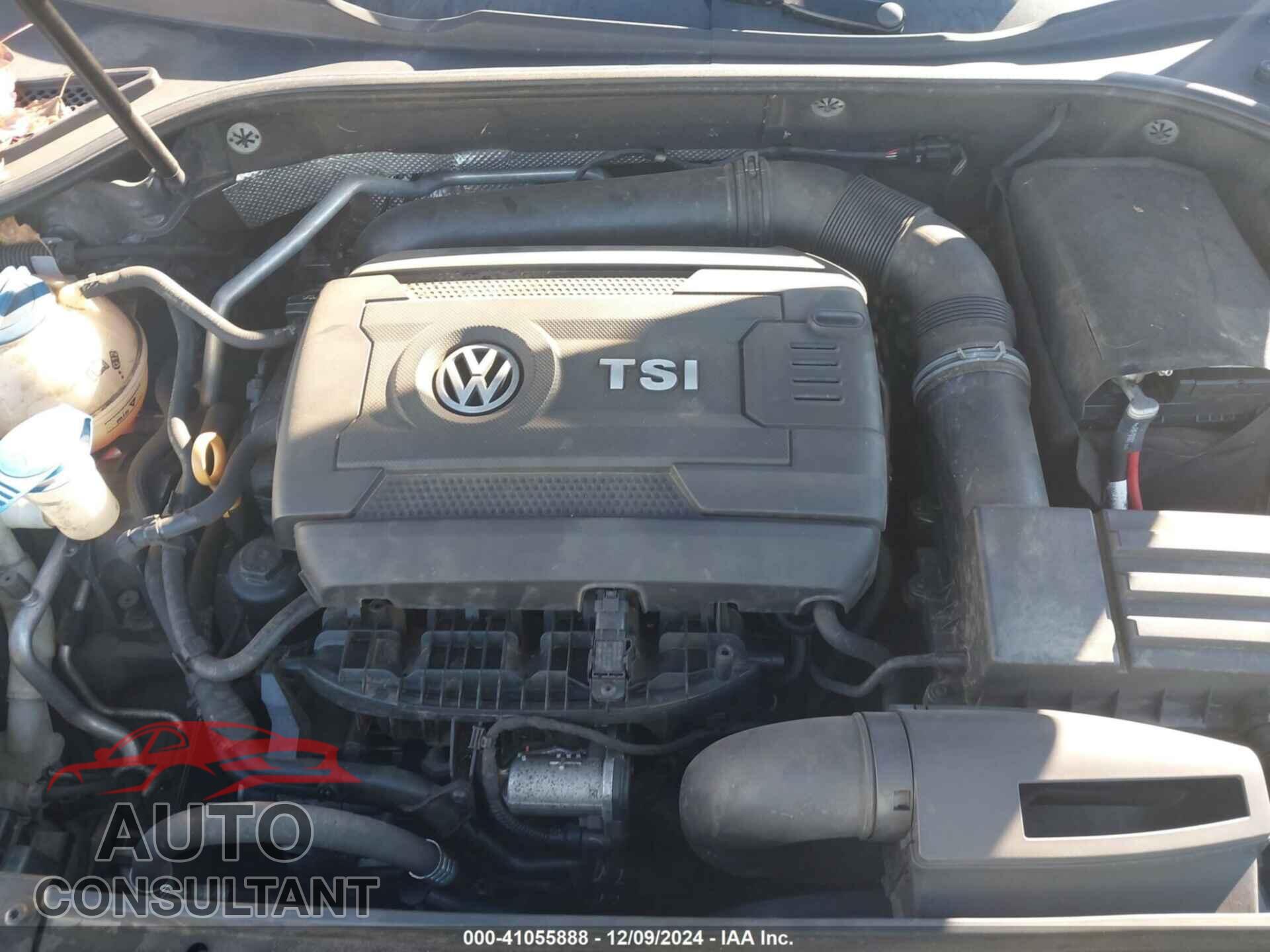 VOLKSWAGEN PASSAT 2016 - 1VWAT7A30GC059052