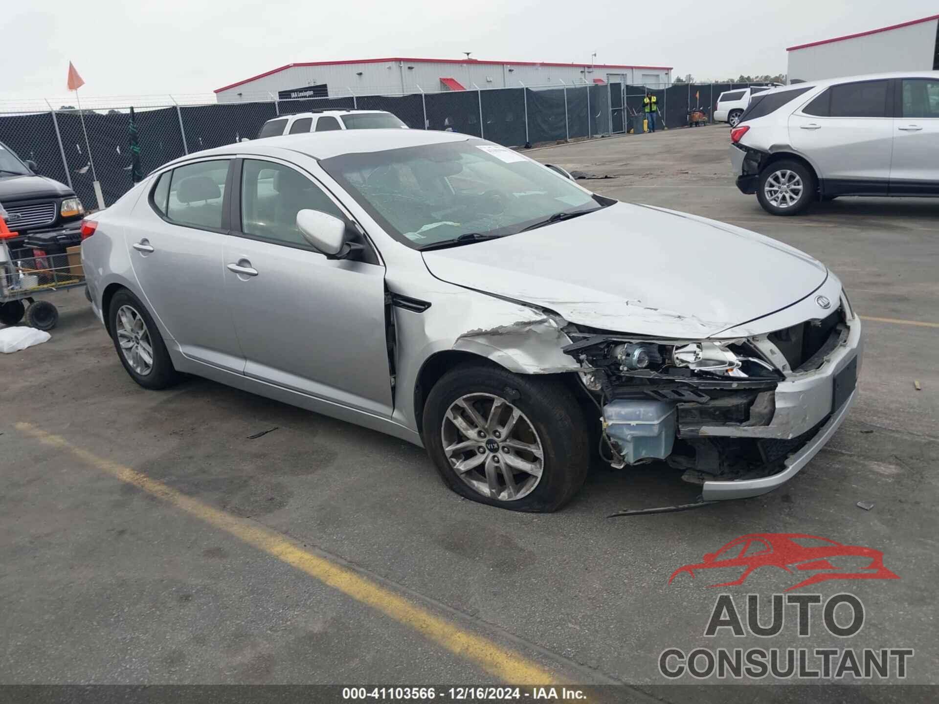 KIA OPTIMA 2011 - KNAGM4A70B5177284