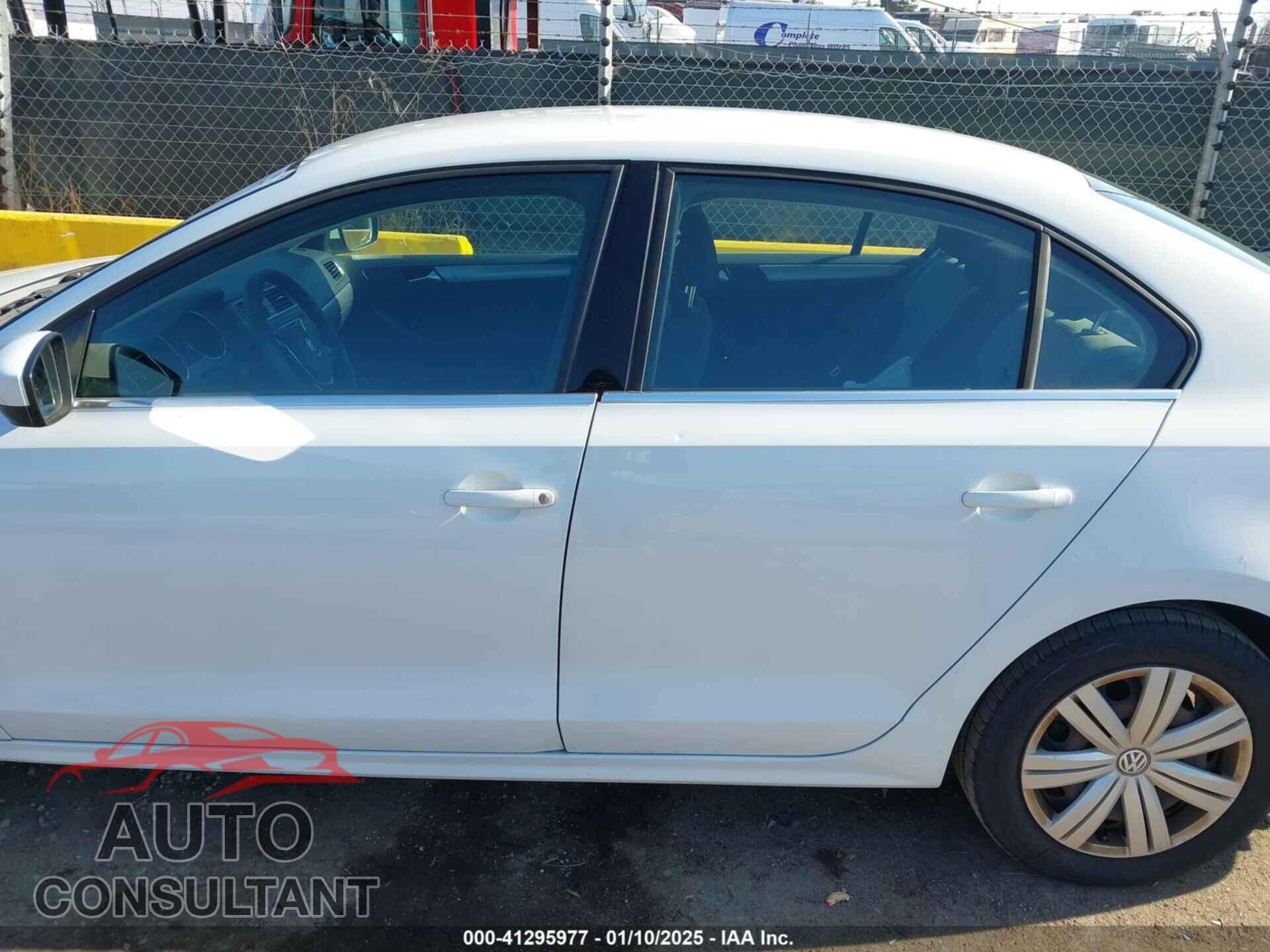 VOLKSWAGEN JETTA 2017 - 3VW2B7AJ9HM344533