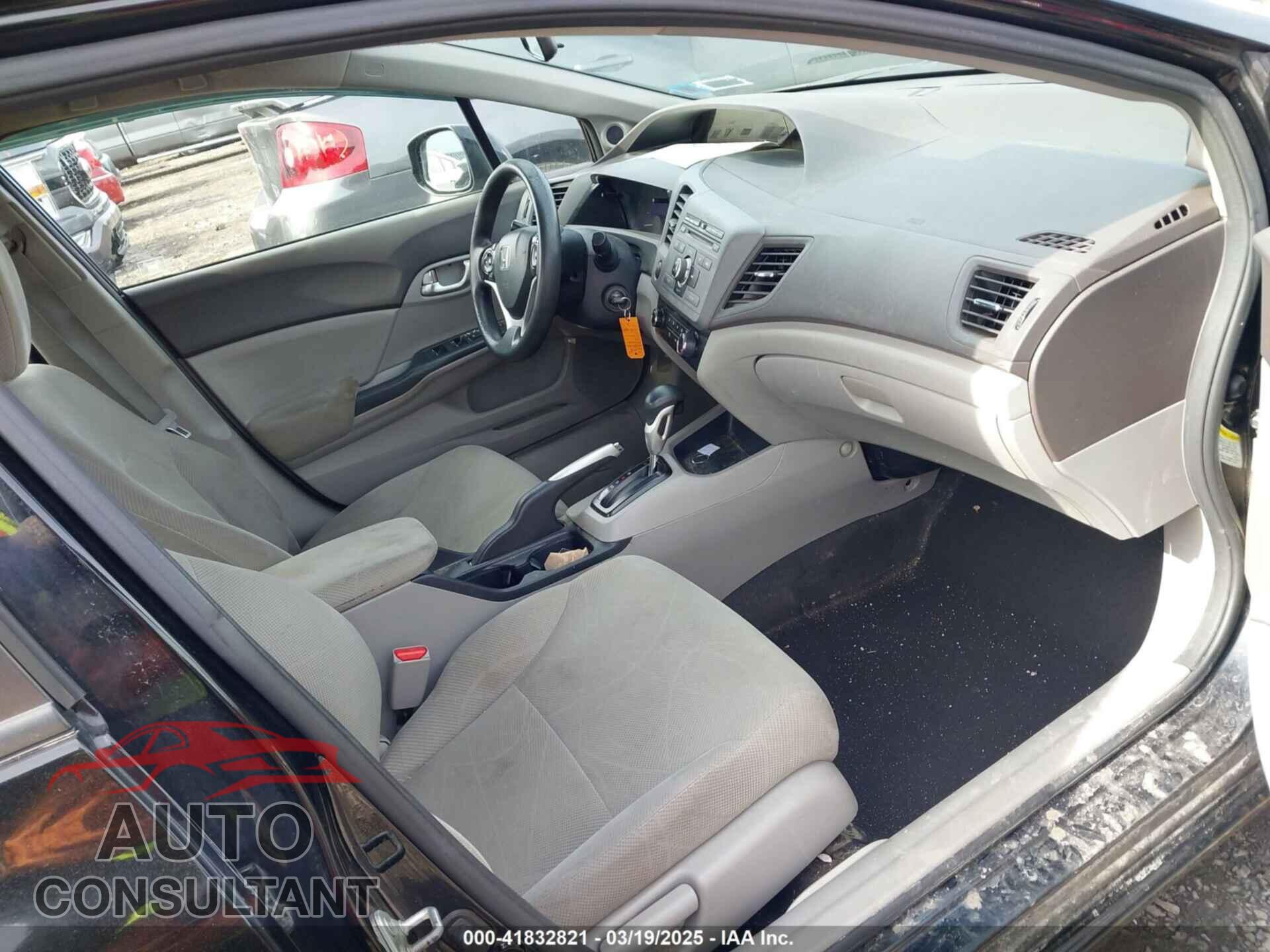 HONDA CIVIC 2012 - 2HGFB2F80CH319459