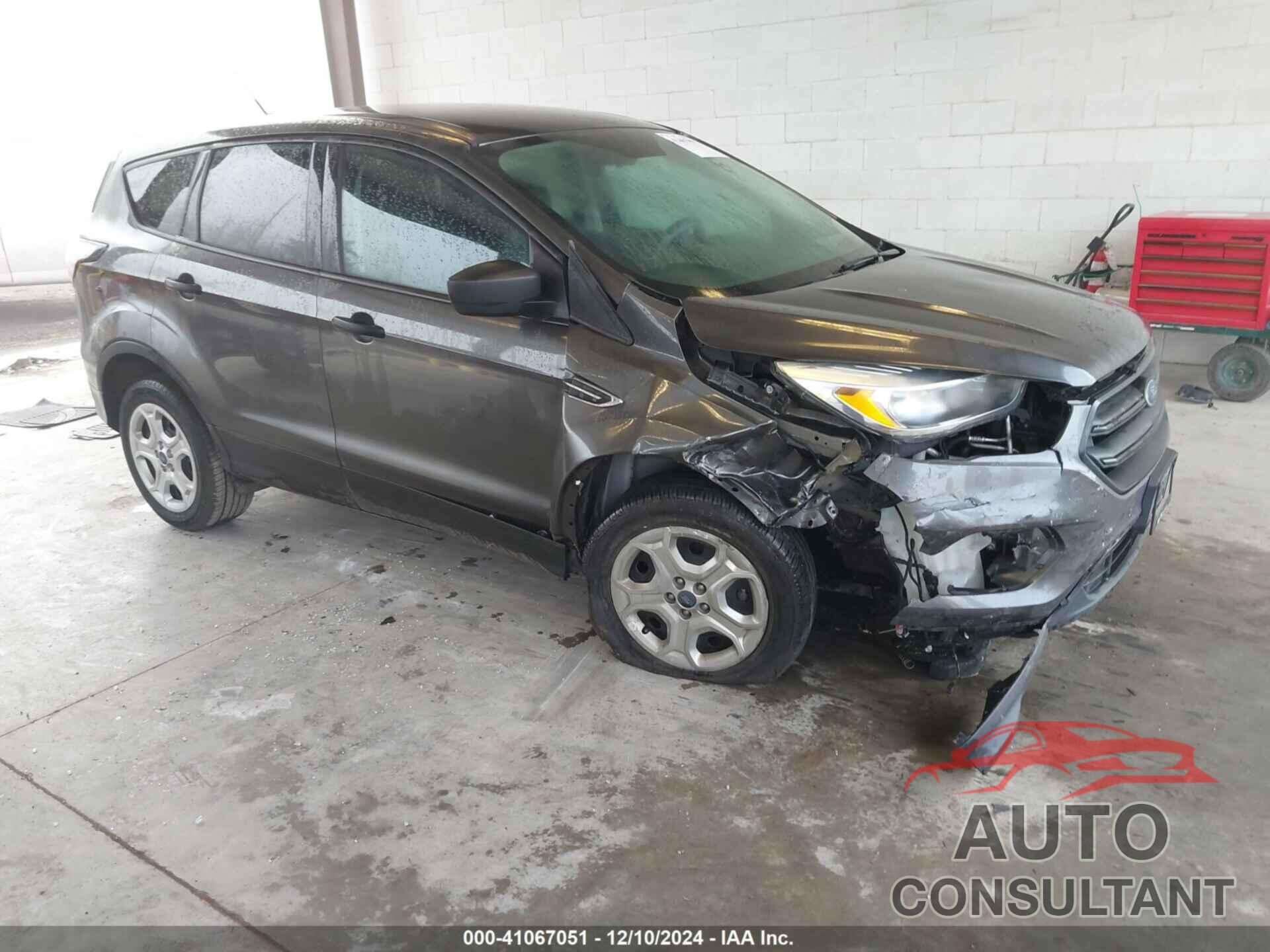 FORD ESCAPE 2017 - 1FMCU0F74HUD84984