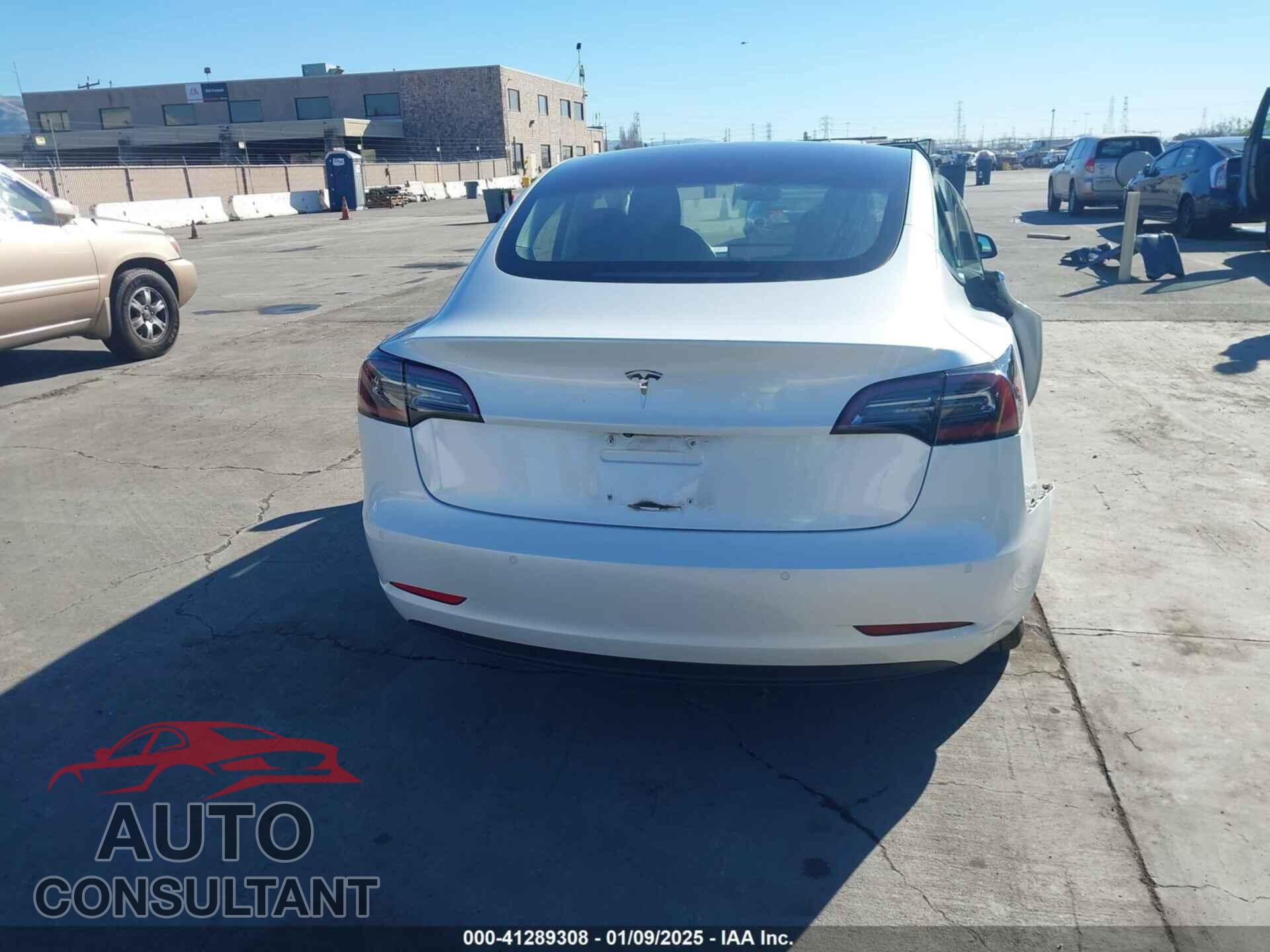 TESLA MODEL 3 2018 - 5YJ3E1EA2JF047295