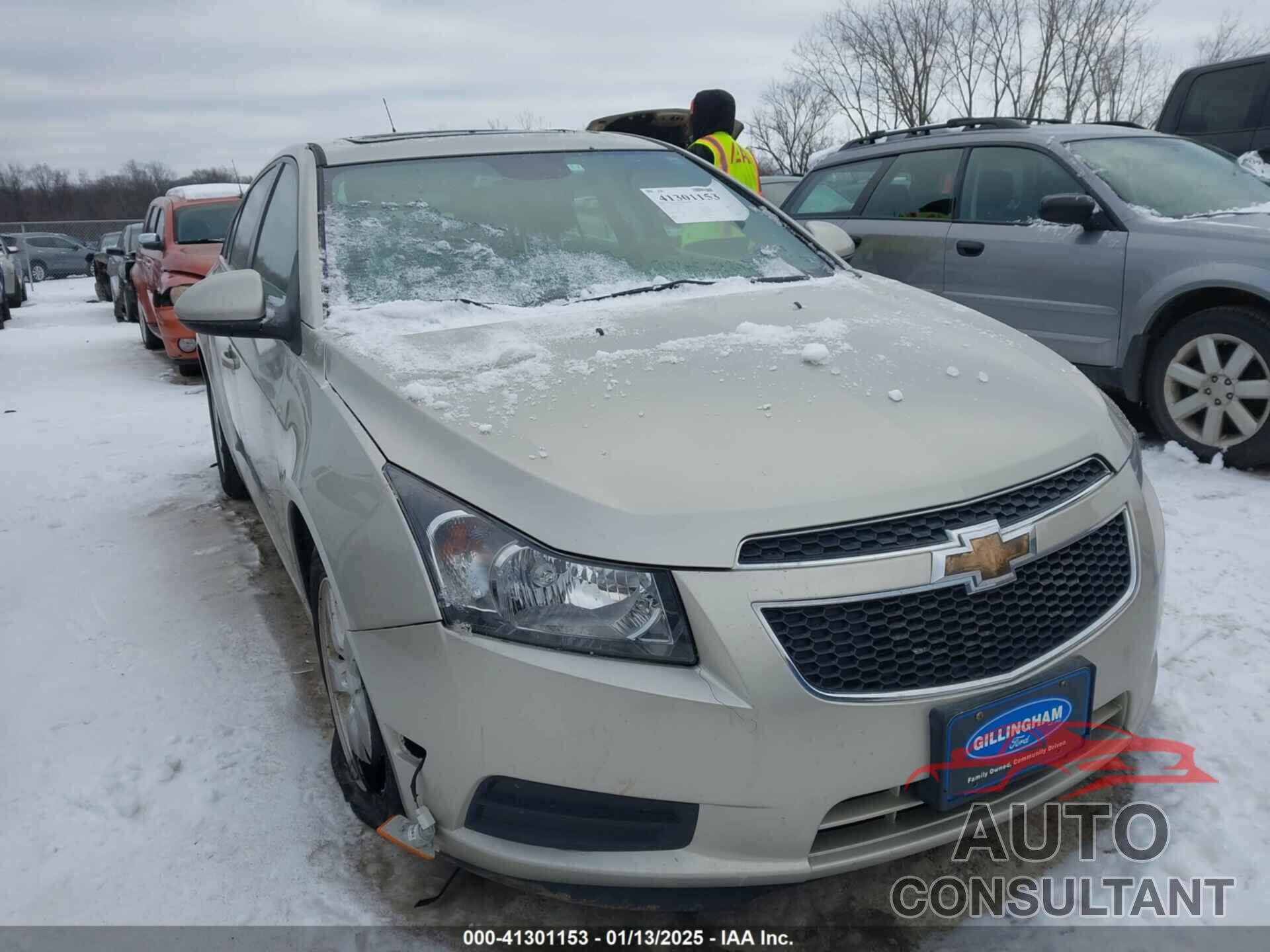 CHEVROLET CRUZE 2014 - 1G1PC5SB1E7485743