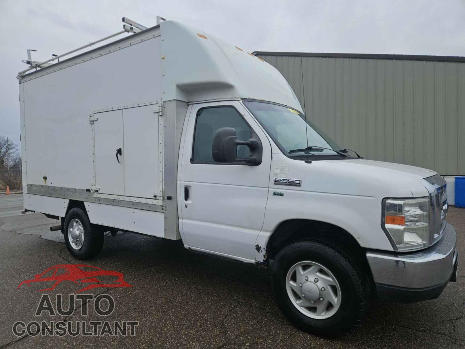 FORD ECONOLINE 2009 - 1FDSE35L59DA12273