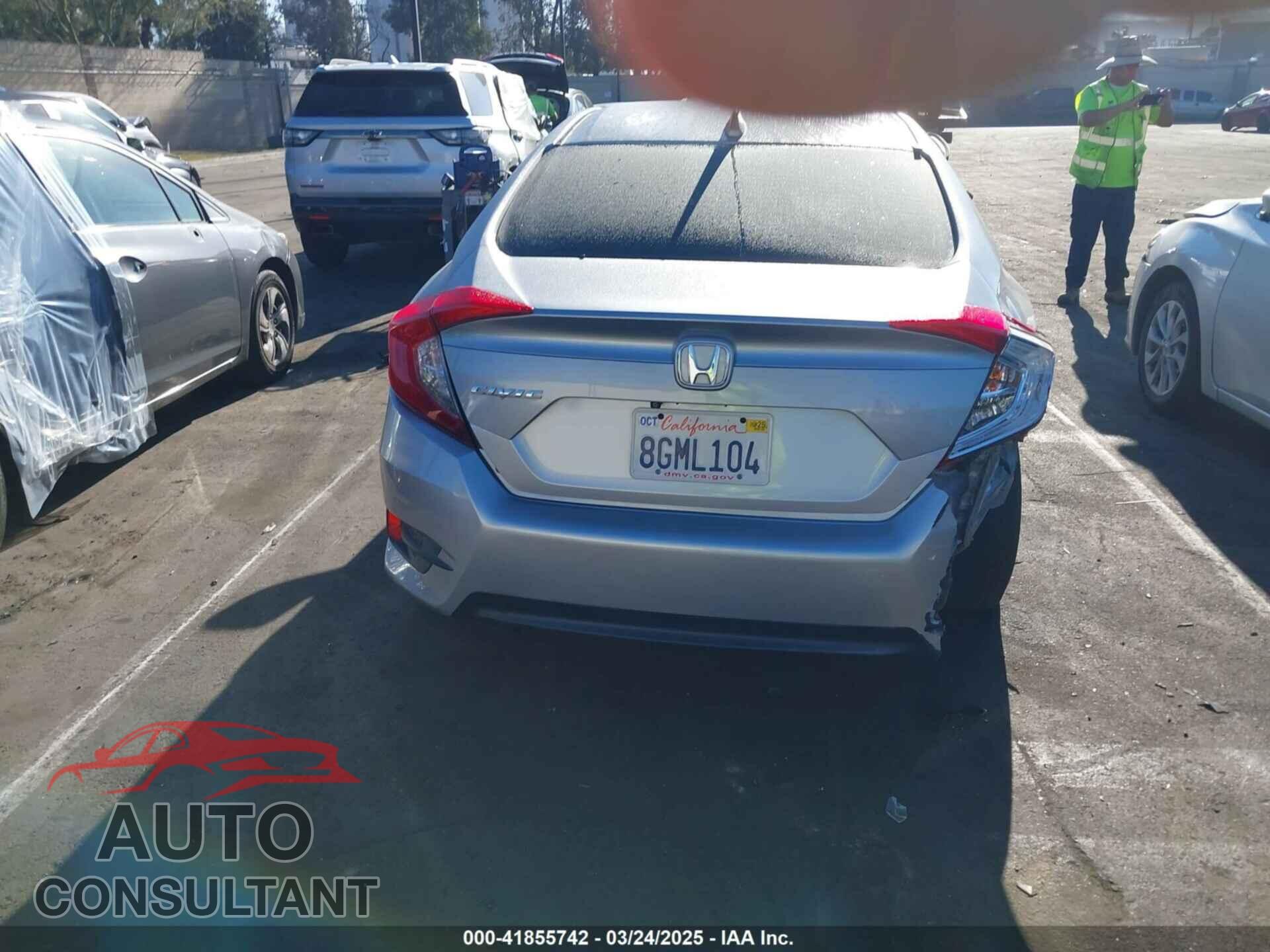 HONDA CIVIC 2018 - 2HGFC2F73JH596723