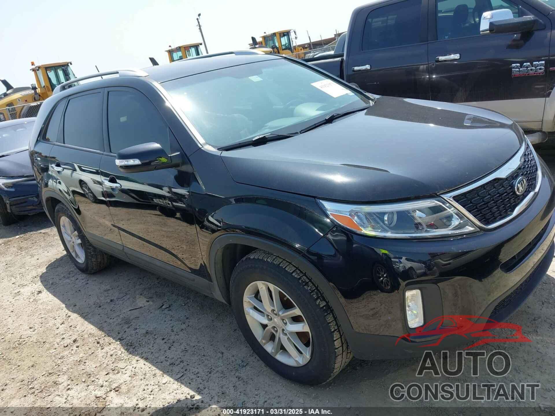KIA SORENTO 2015 - 5XYKT4A75FG643224