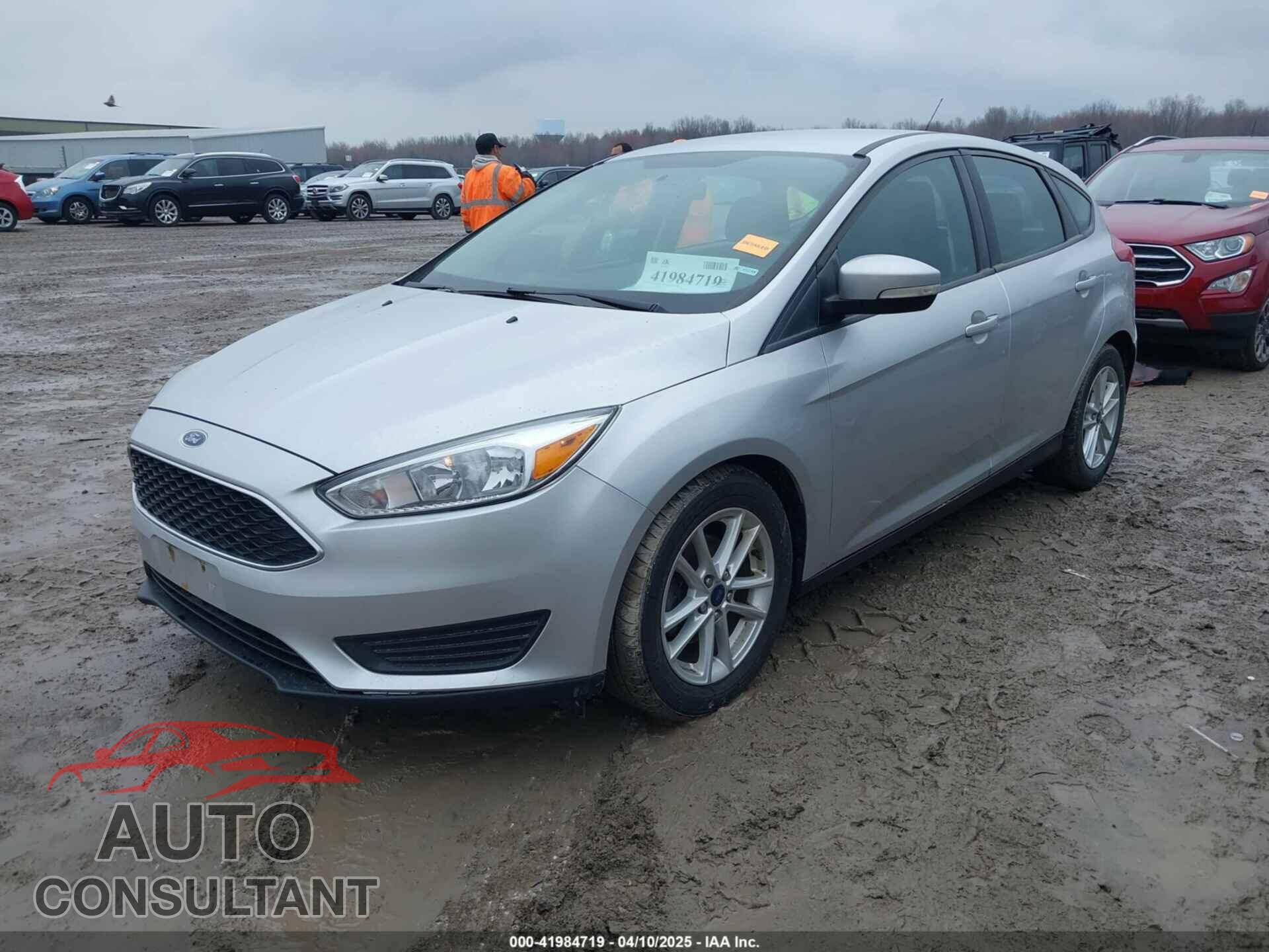 FORD FOCUS 2017 - 1FADP3K23HL218852