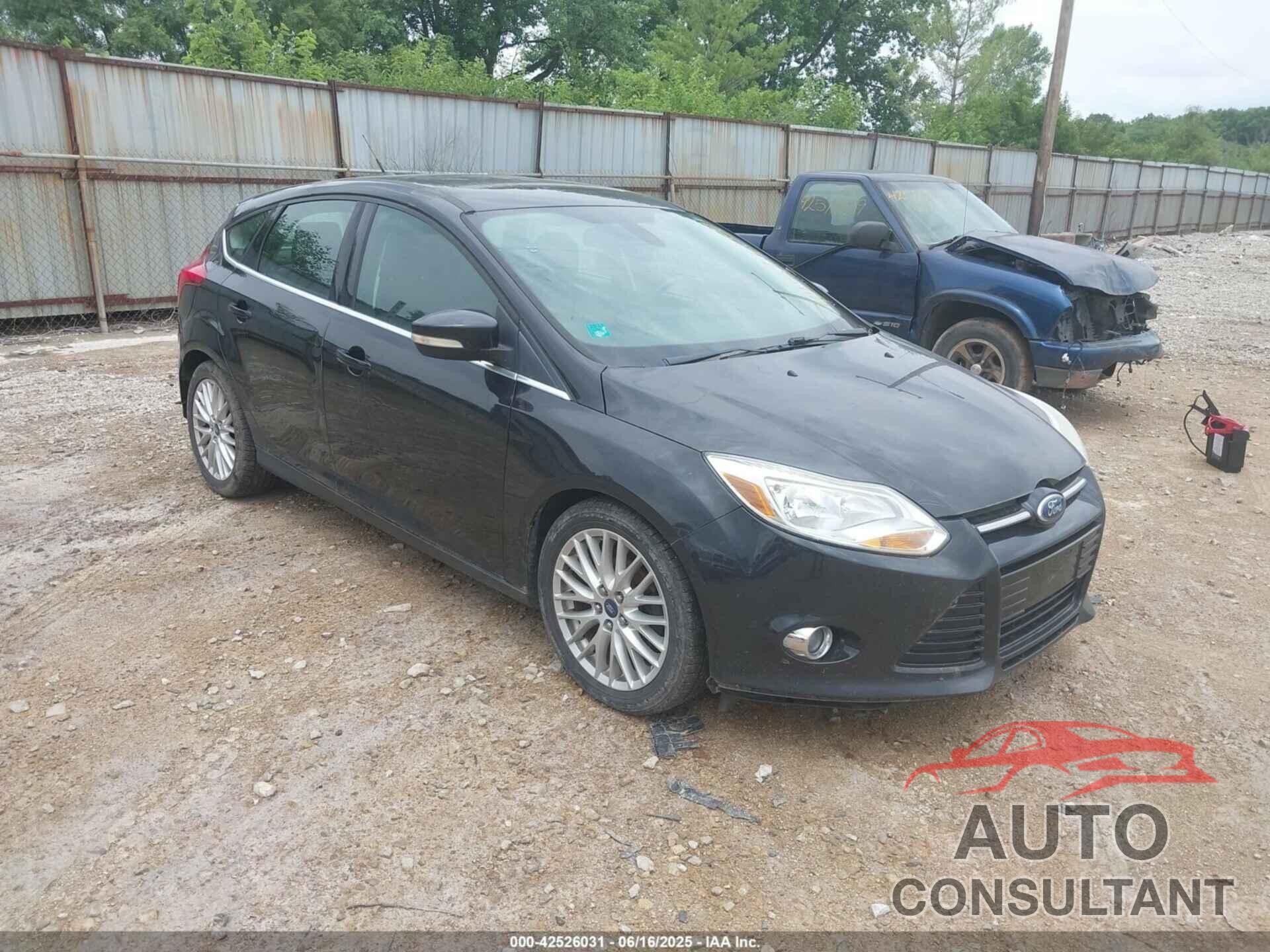 FORD FOCUS 2012 - 1FAHP3M27CL409245