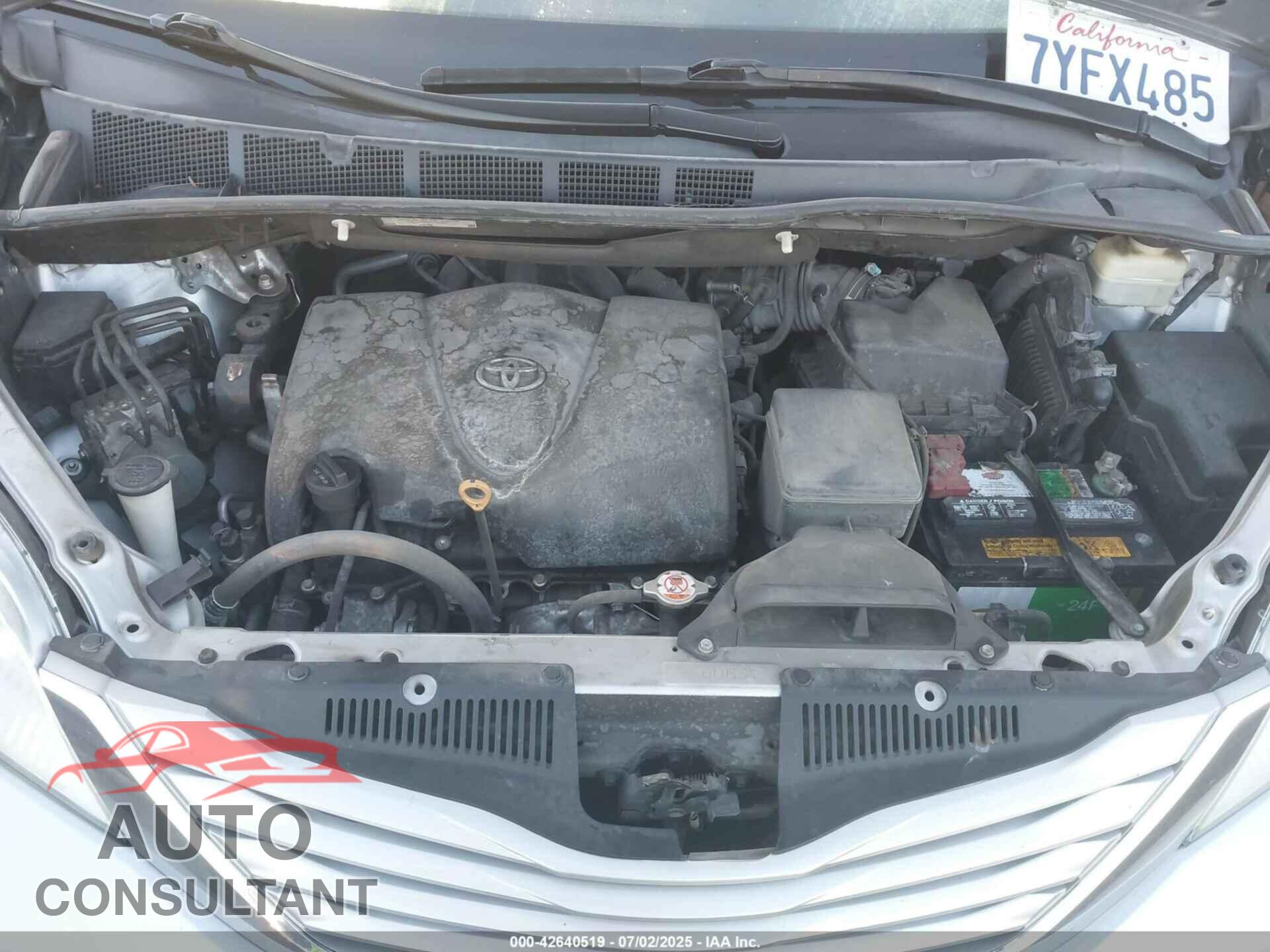 TOYOTA SIENNA 2017 - 5TDKZ3DC2HS856414