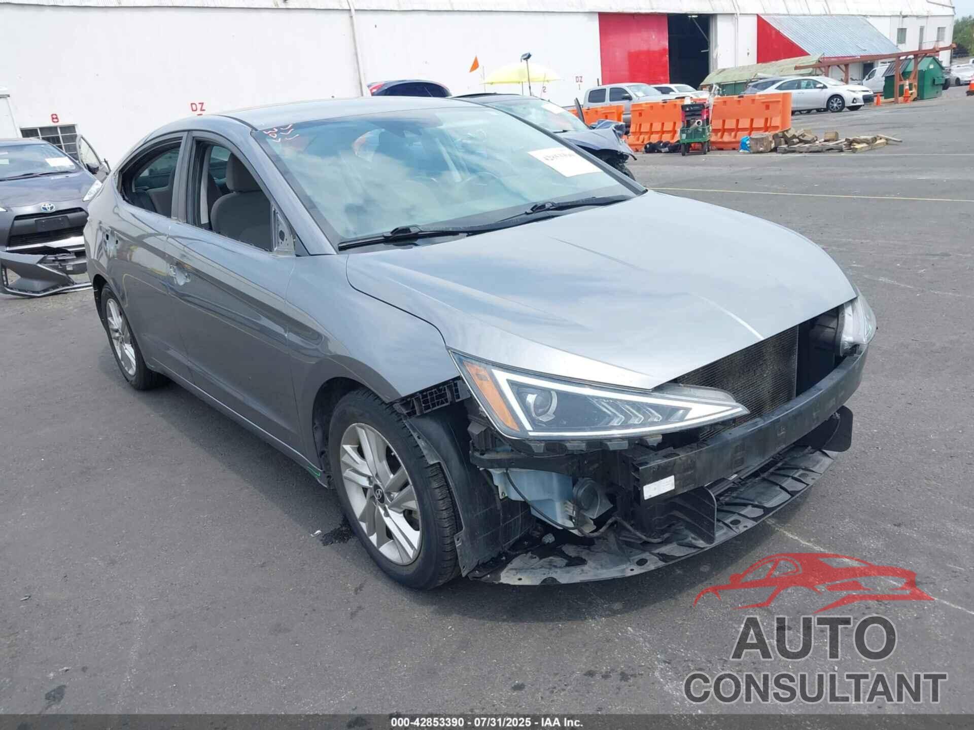 HYUNDAI ELANTRA 2019 - 5NPD84LF4KH464643
