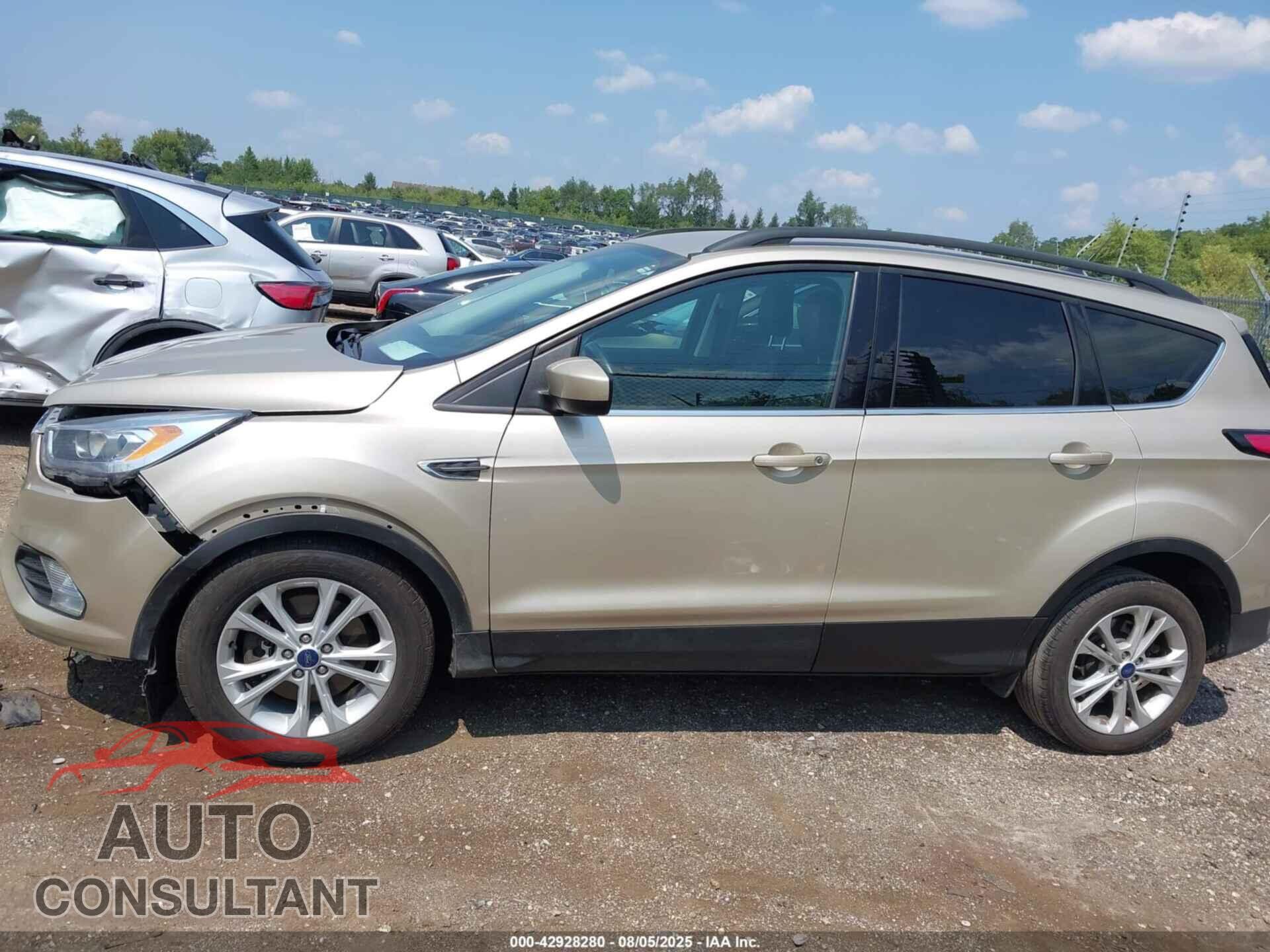 FORD ESCAPE 2018 - 1FMCU9HD0JUC58909