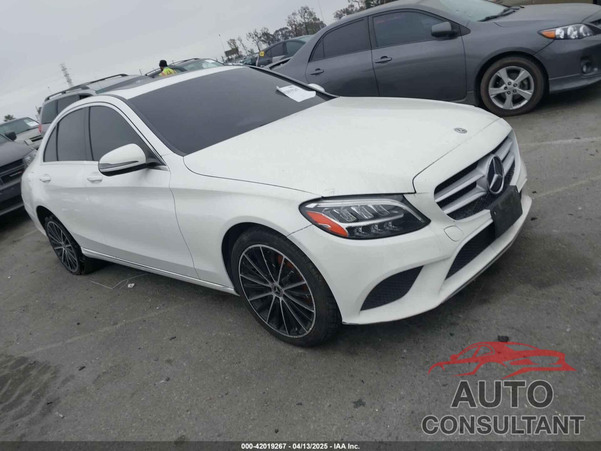 MERCEDES-BENZ C 300 2019 - 55SWF8DB0KU290584