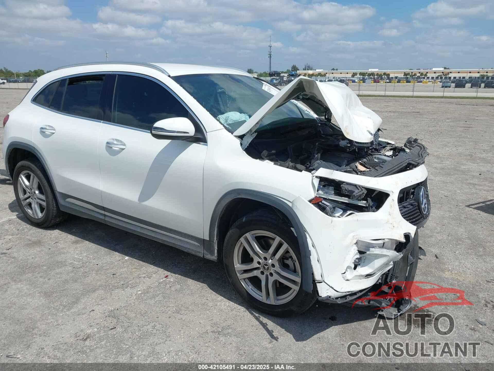 MERCEDES-BENZ GLA 250 2023 - W1N4N4HB9PJ425648