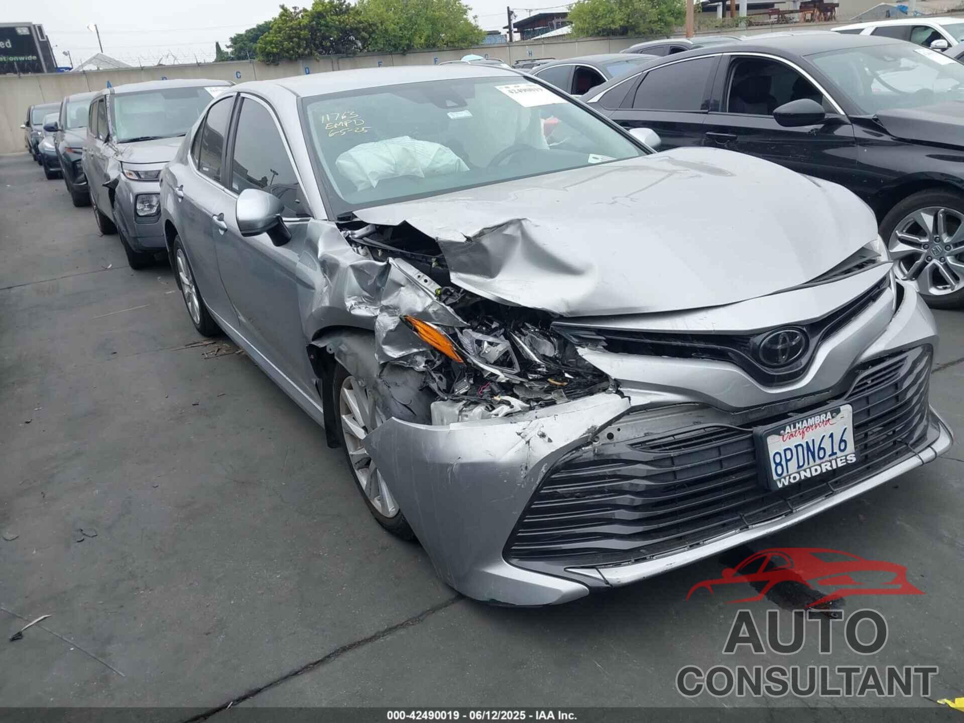 TOYOTA CAMRY 2019 - 4T1B11HK7KU828376