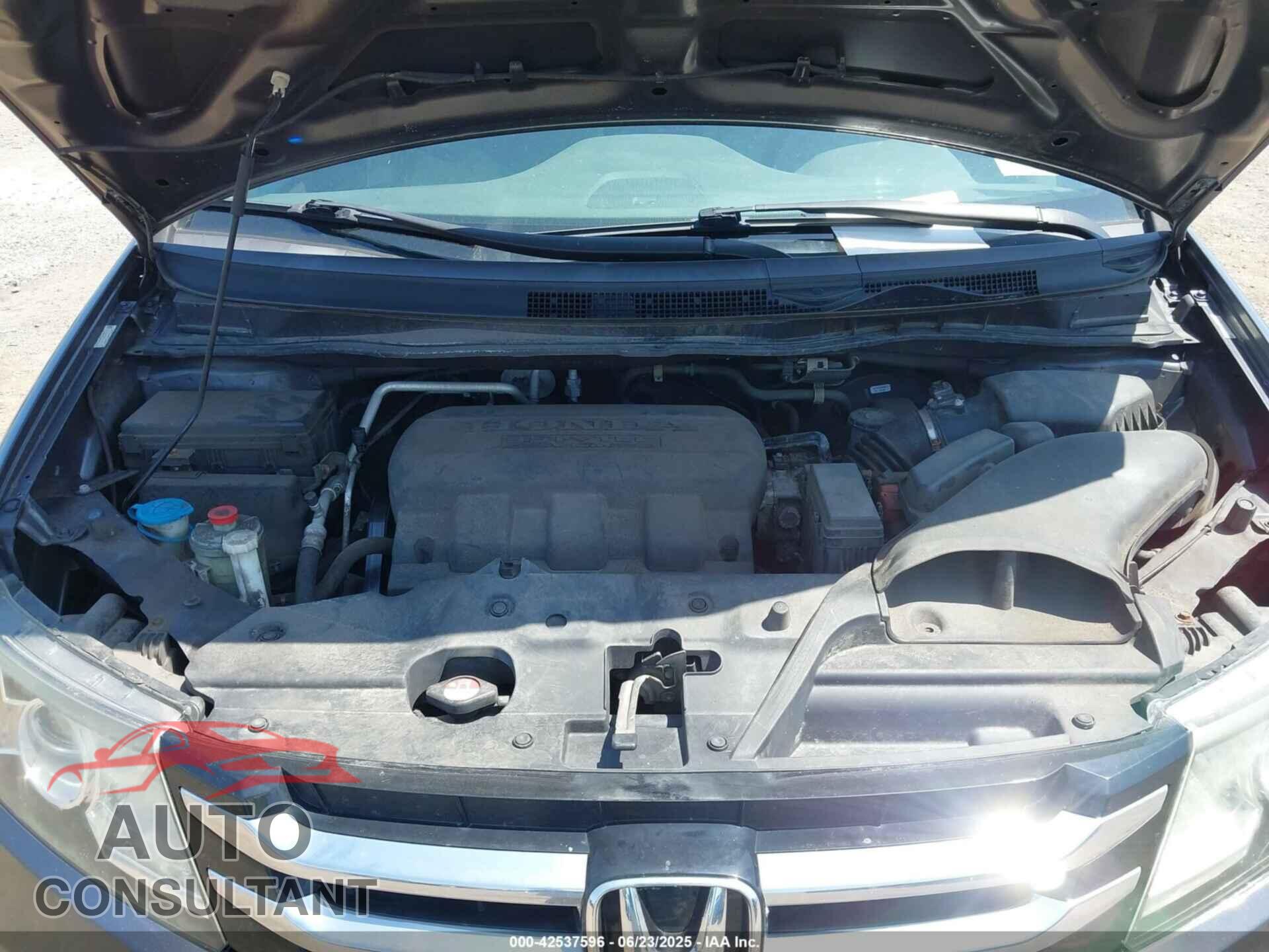 HONDA ODYSSEY 2016 - 5FNRL5H39GB016803