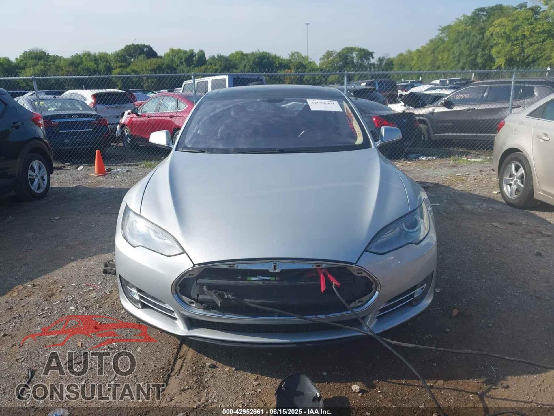 TESLA MODEL S 2013 - 5YJSA1CN4DFP17253