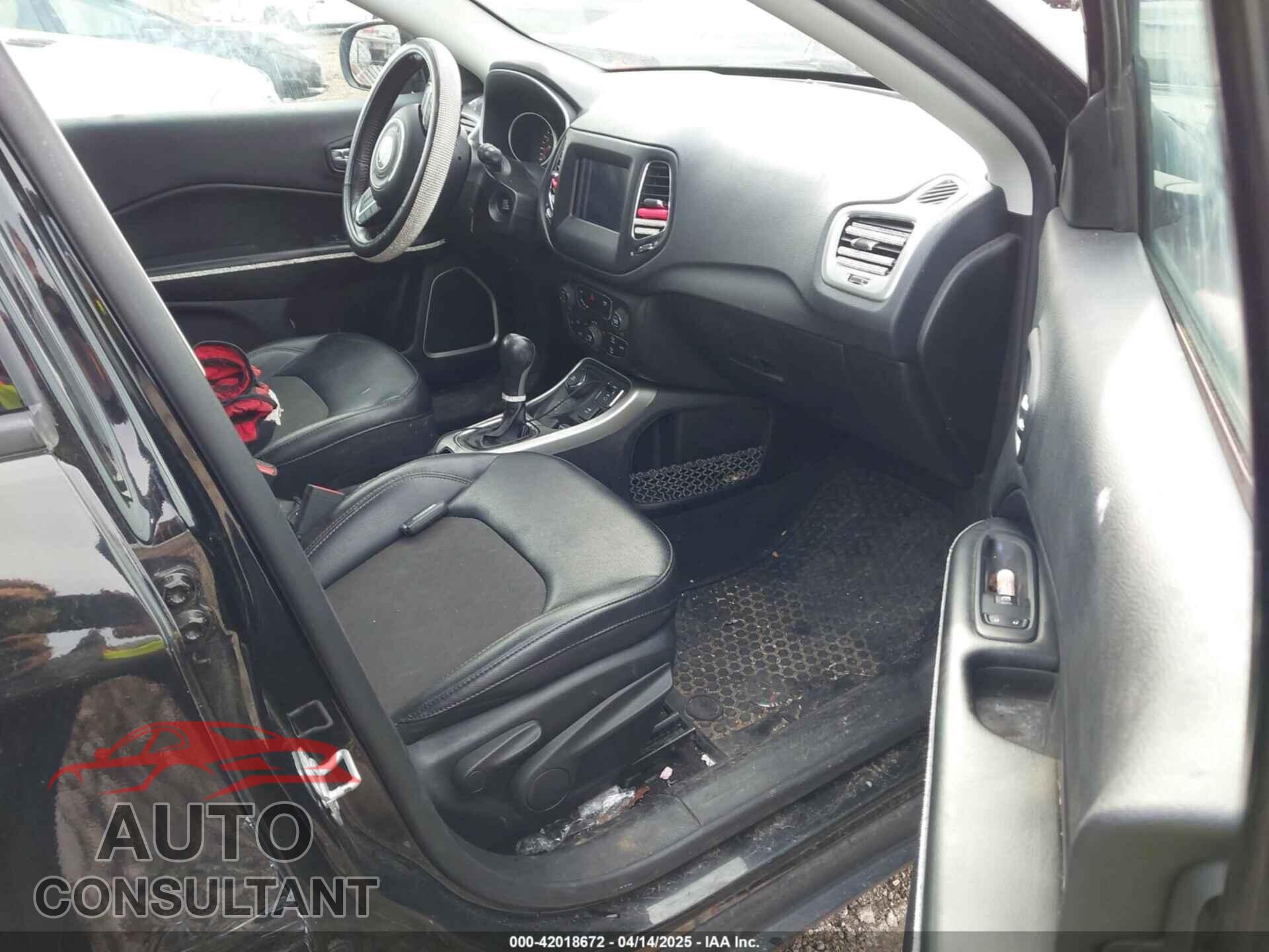 JEEP COMPASS 2019 - 3C4NJDBB4KT733568