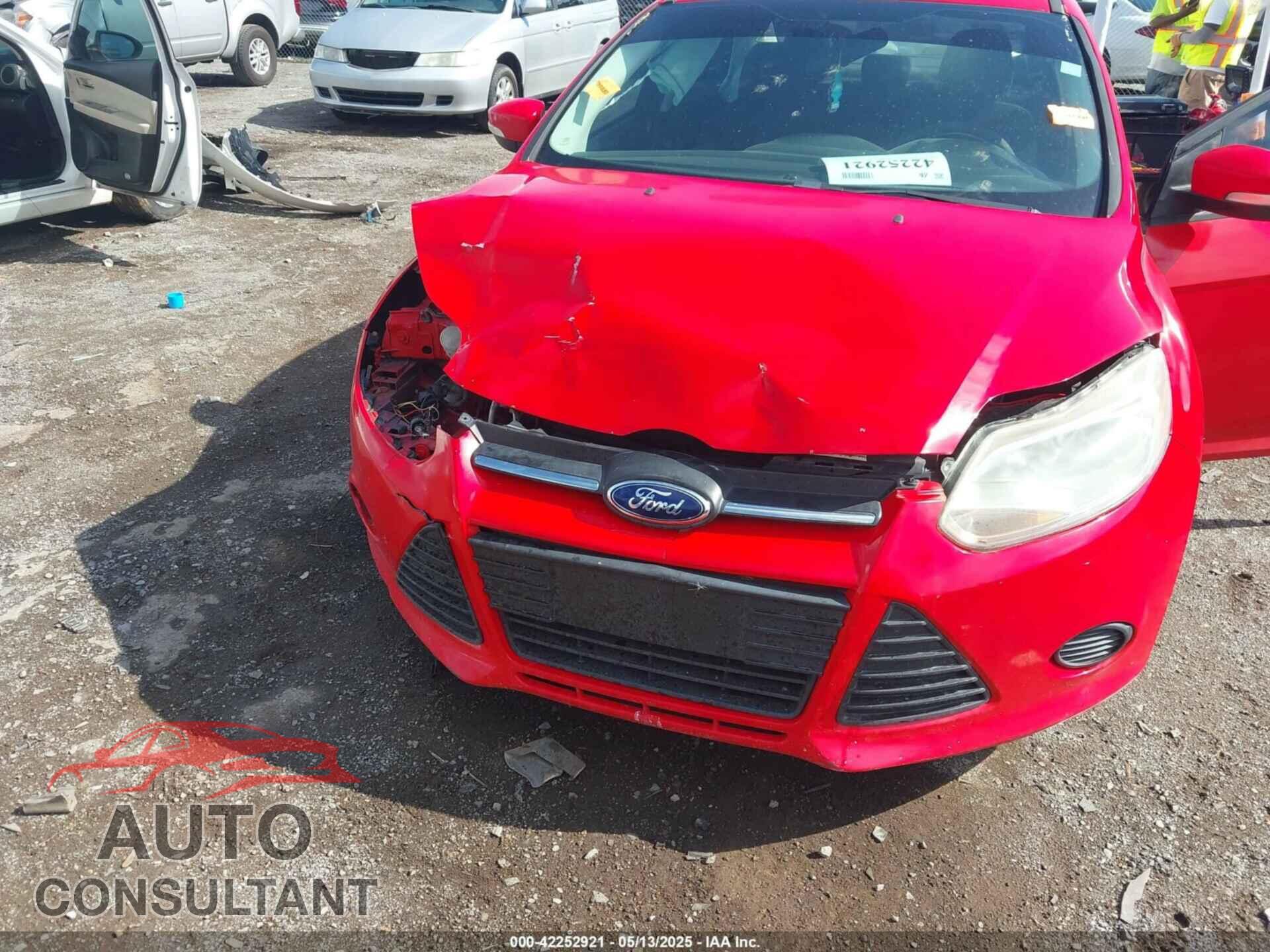 FORD FOCUS 2014 - 1FADP3F25EL327464