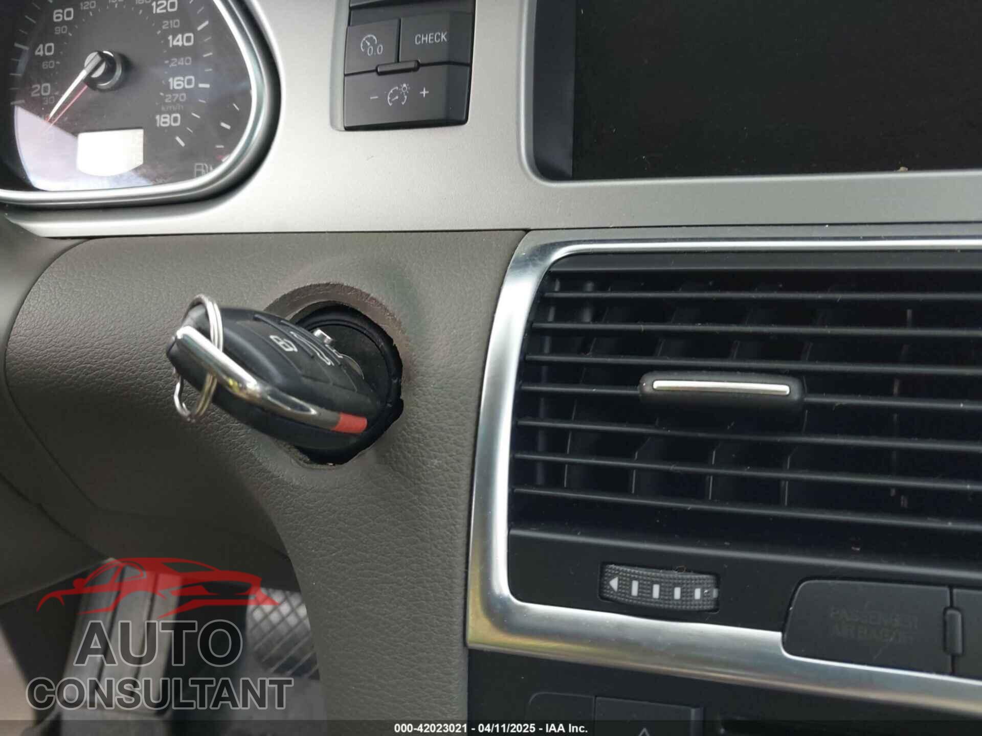 AUDI Q7 2014 - WA1CGAFE8ED020377