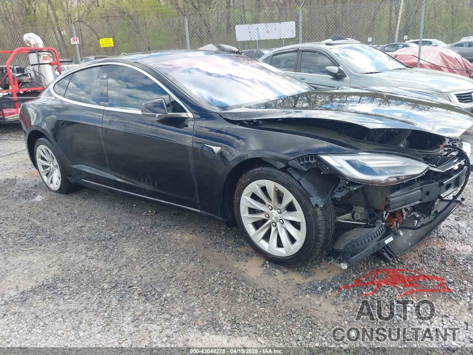 TESLA MODEL S 2017 - 5YJSA1E1XHF210843