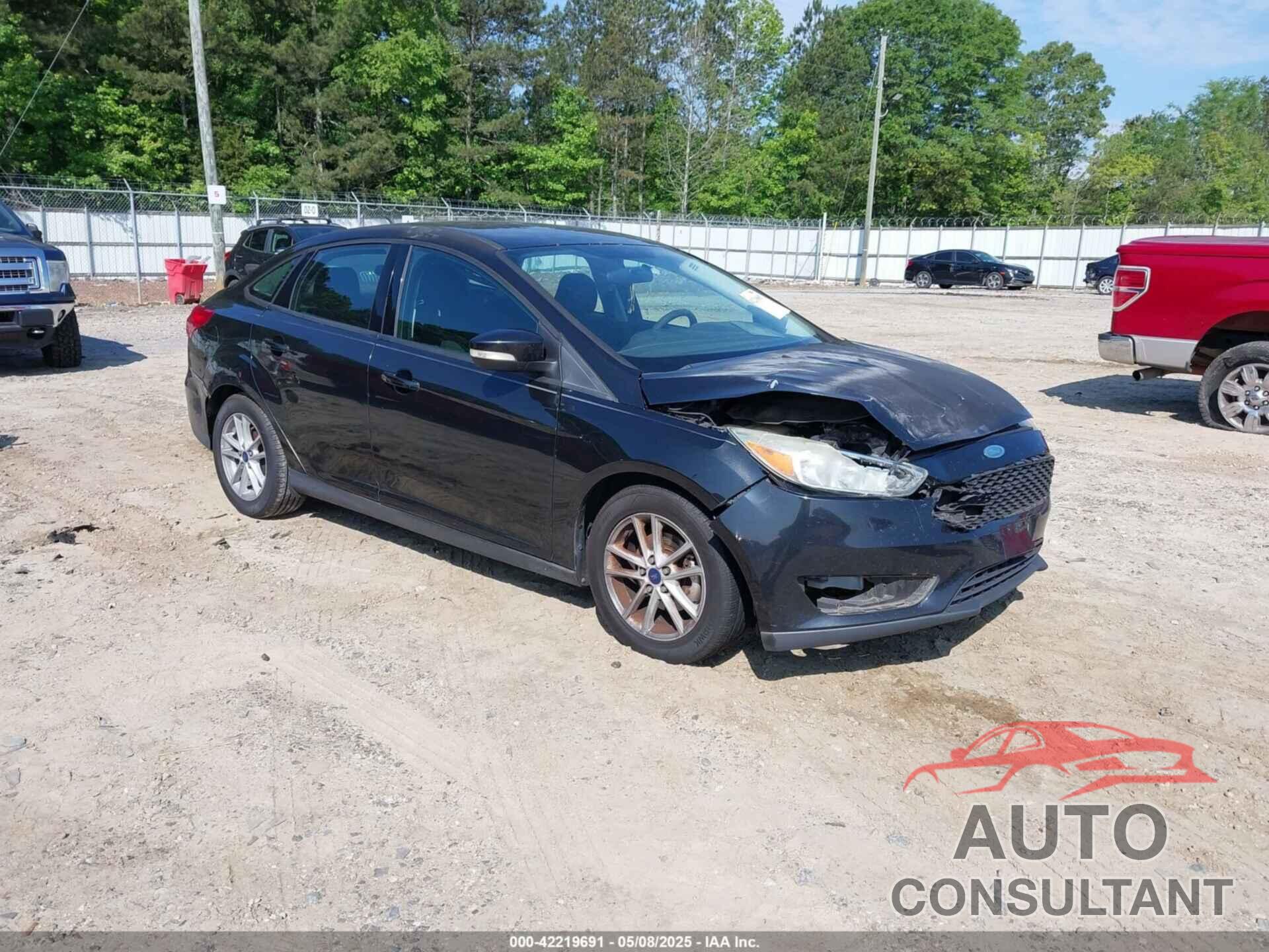 FORD FOCUS 2015 - 1FADP3F20FL207640