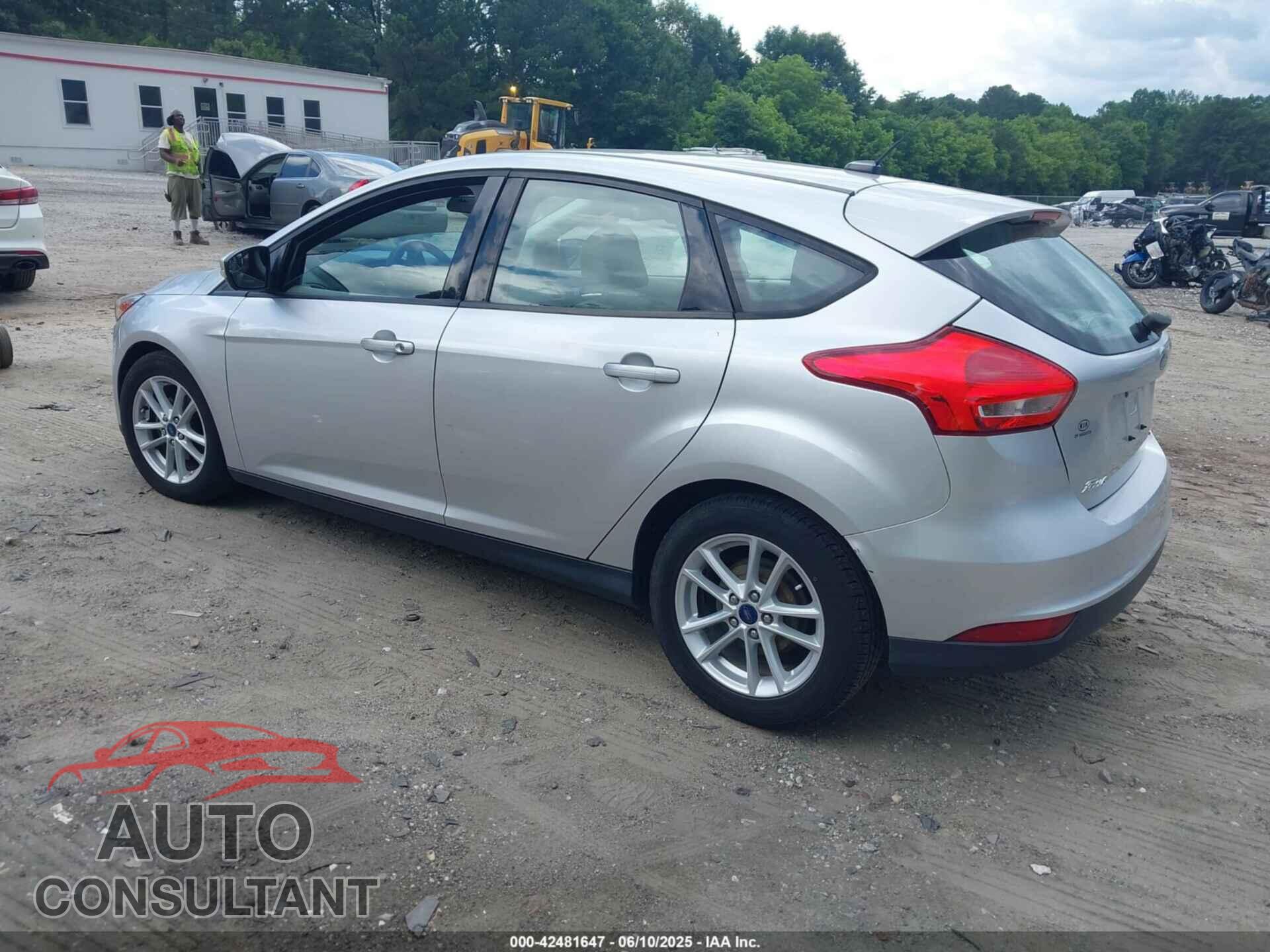 FORD FOCUS 2017 - 1FADP3K2XHL225183