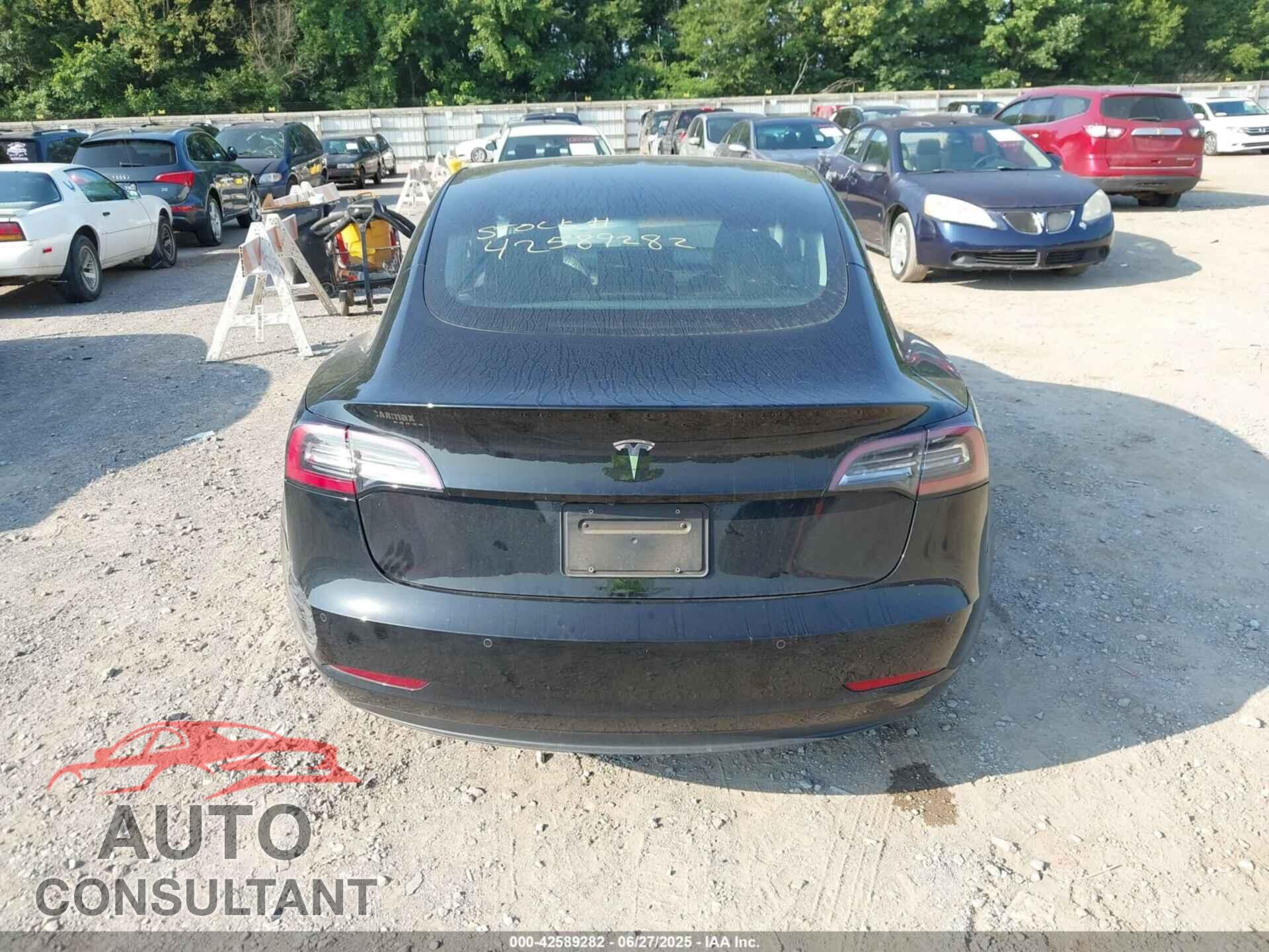 TESLA MODEL 3 2019 - 5YJ3E1EA5KF484399