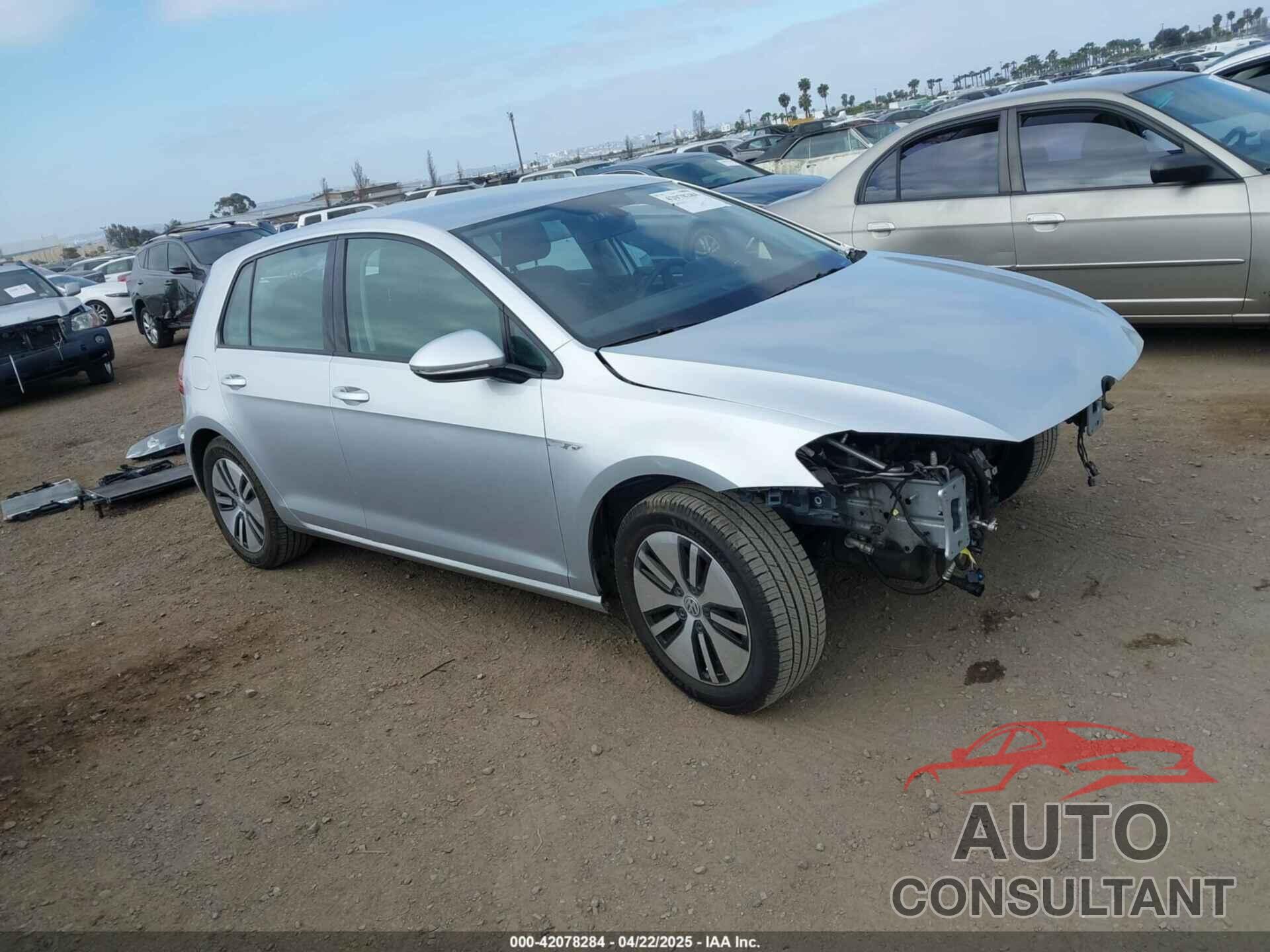 VOLKSWAGEN E-GOLF 2016 - WVWKP7AU7GW911870