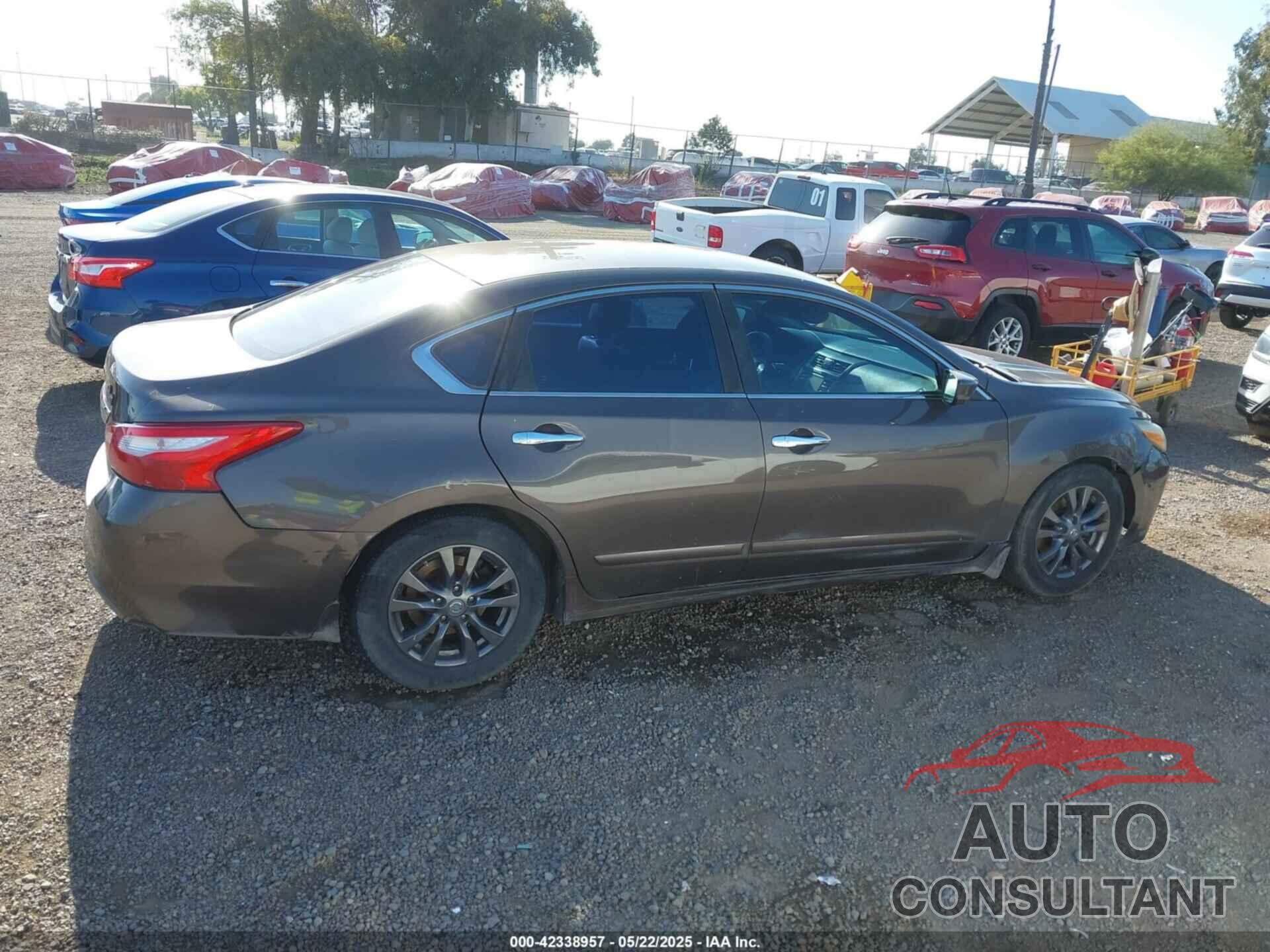 NISSAN ALTIMA 2017 - 1N4AL3AP3HN328798
