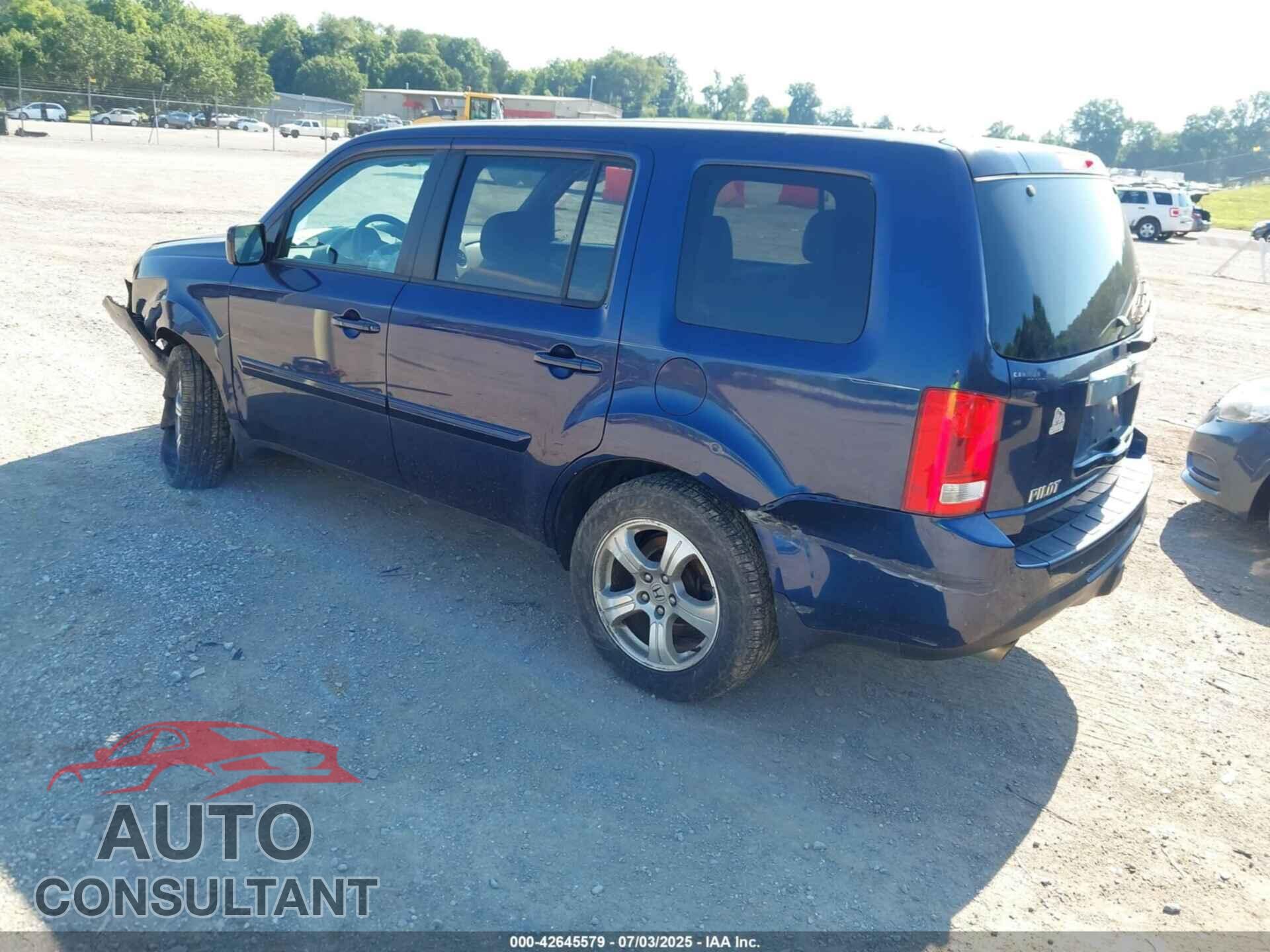 HONDA PILOT 2013 - 5FNYF4H49DB076985