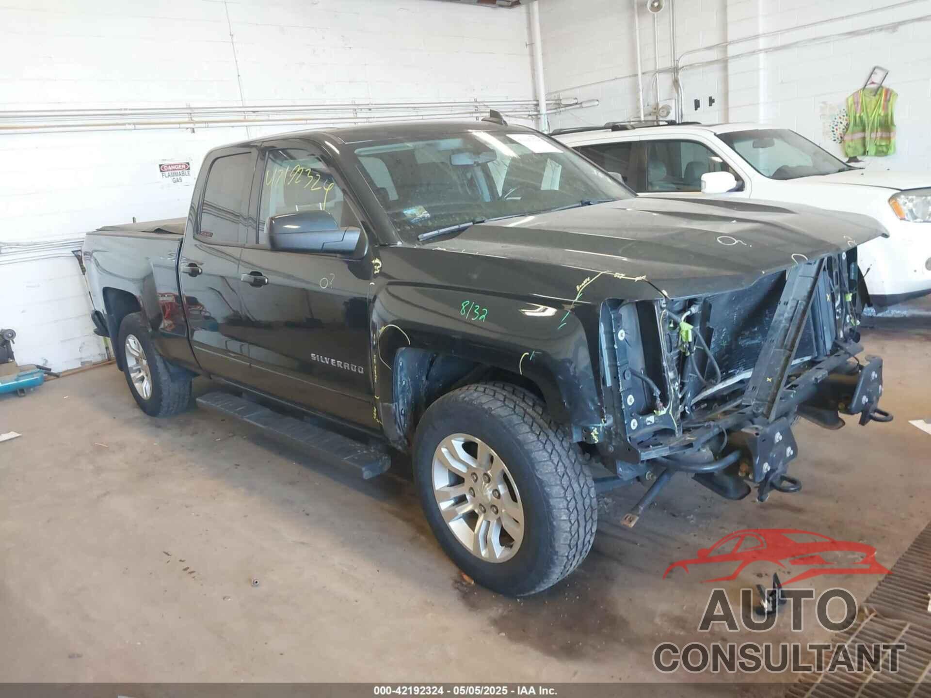 CHEVROLET SILVERADO 1500 2018 - 1GCVKREC8JZ275331