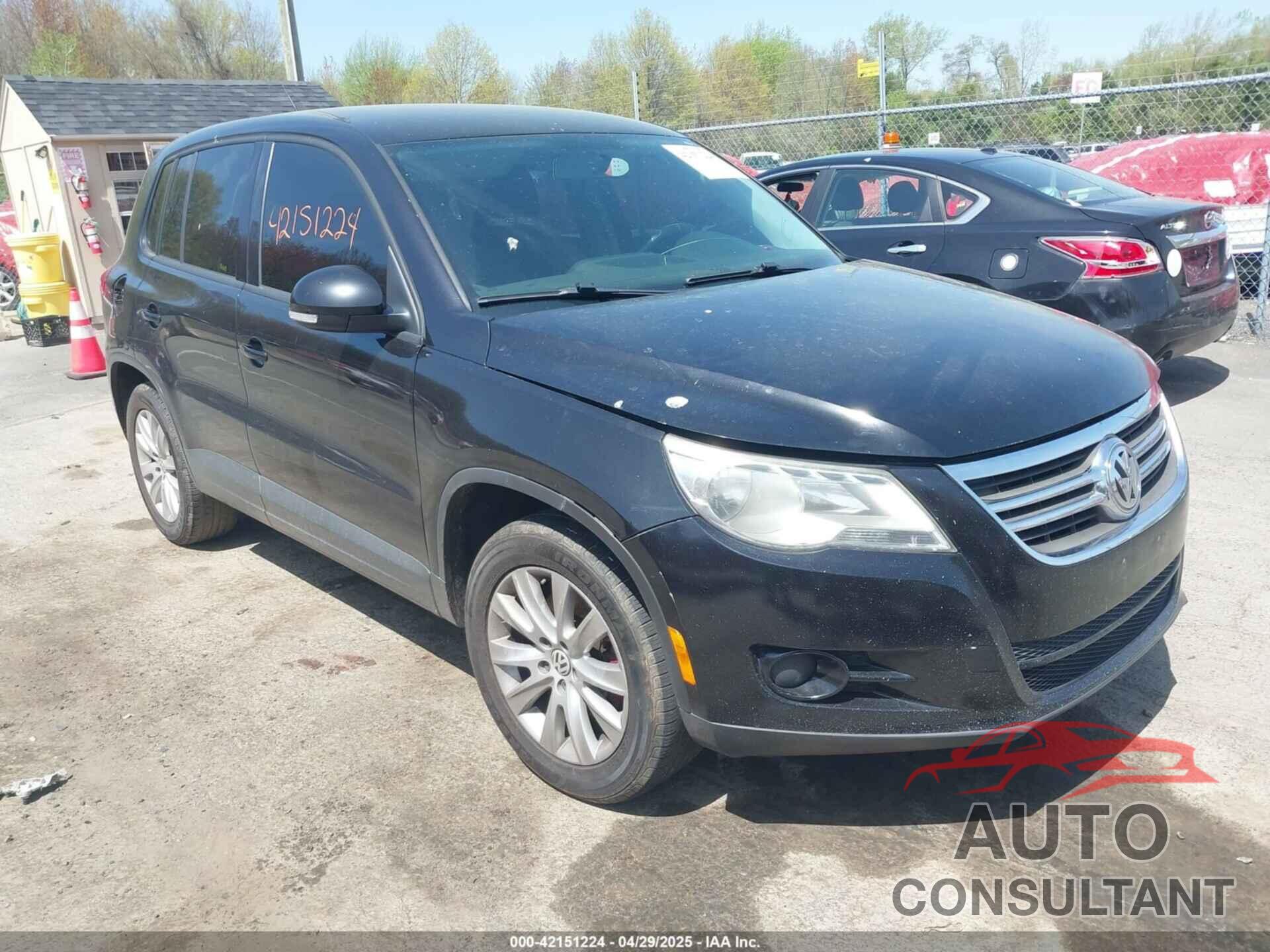 VOLKSWAGEN TIGUAN 2010 - WVGBV7AX2AW526171