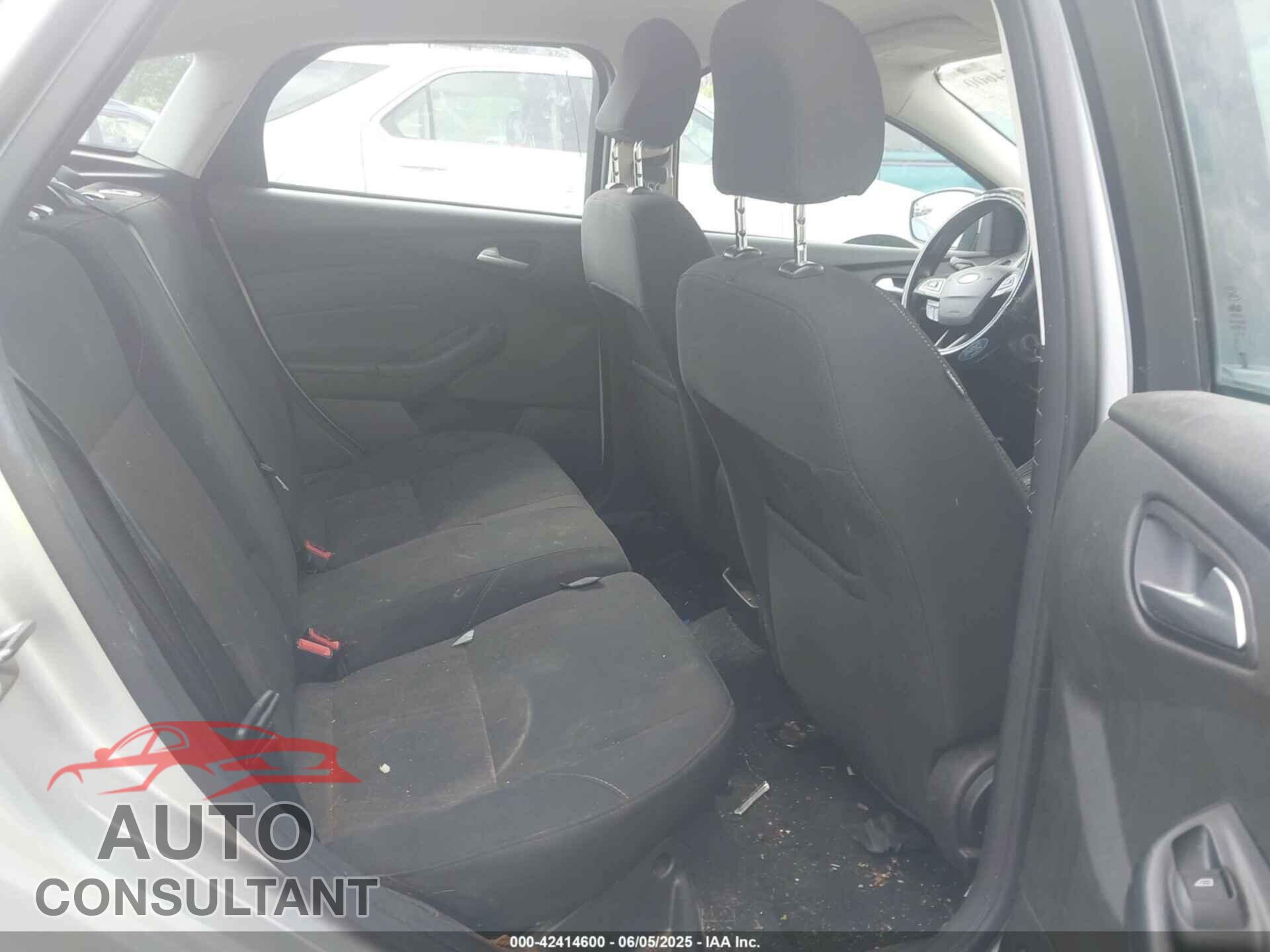 FORD FOCUS 2016 - 1FADP3K20GL236191