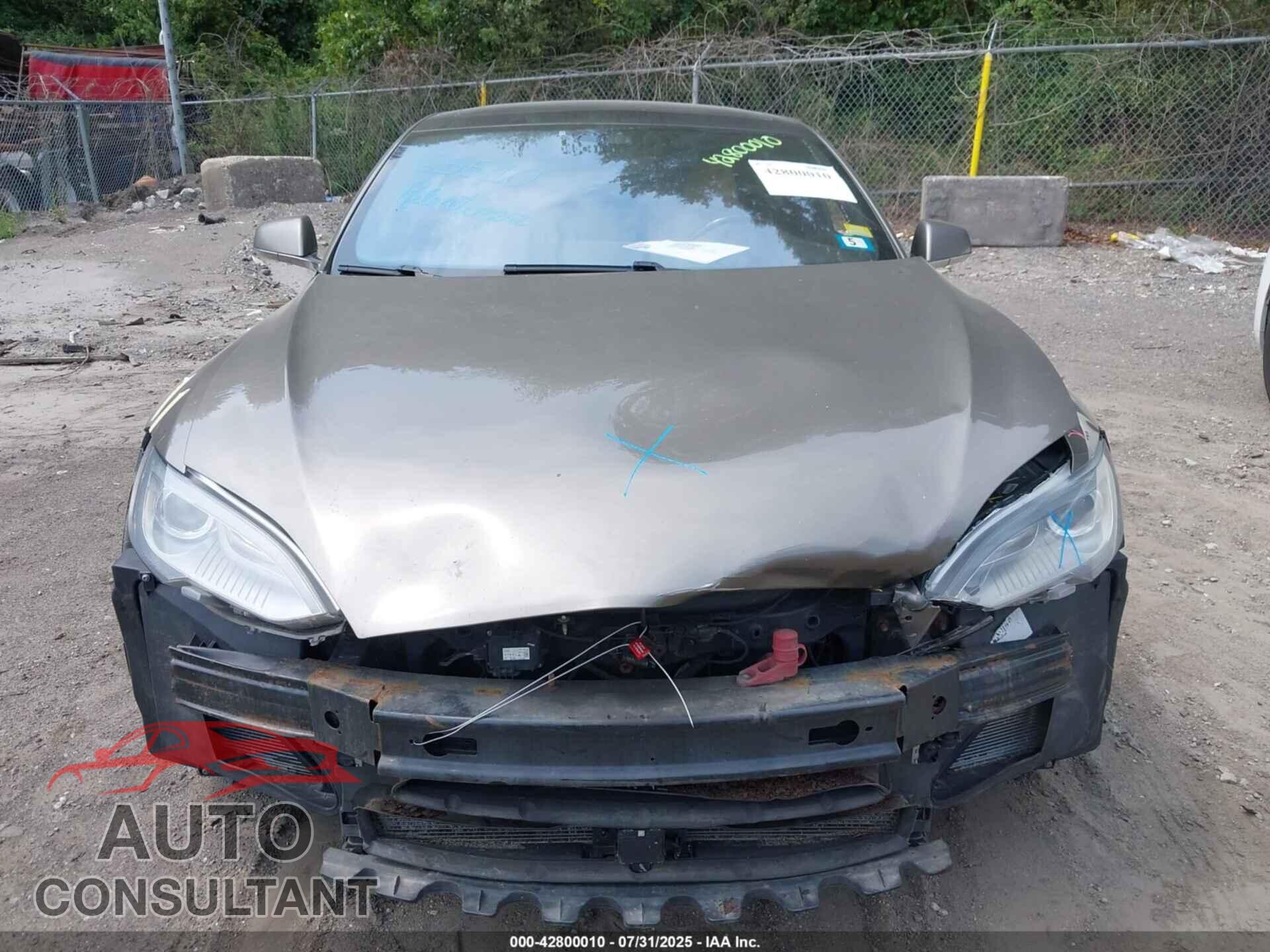 TESLA MODEL S 2015 - 5YJSA1E24FF104510