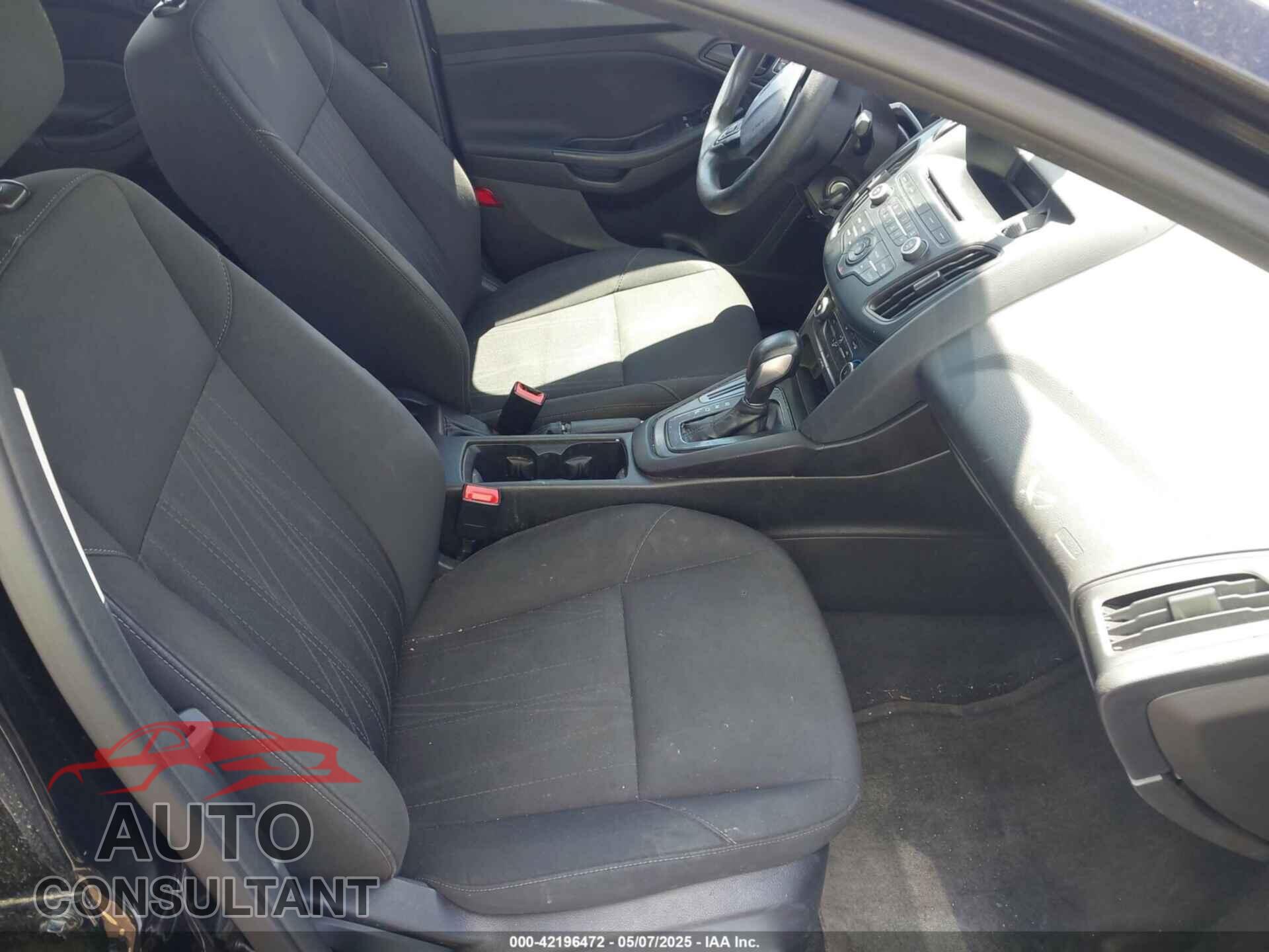 FORD FOCUS 2016 - 1FADP3E22GL215418