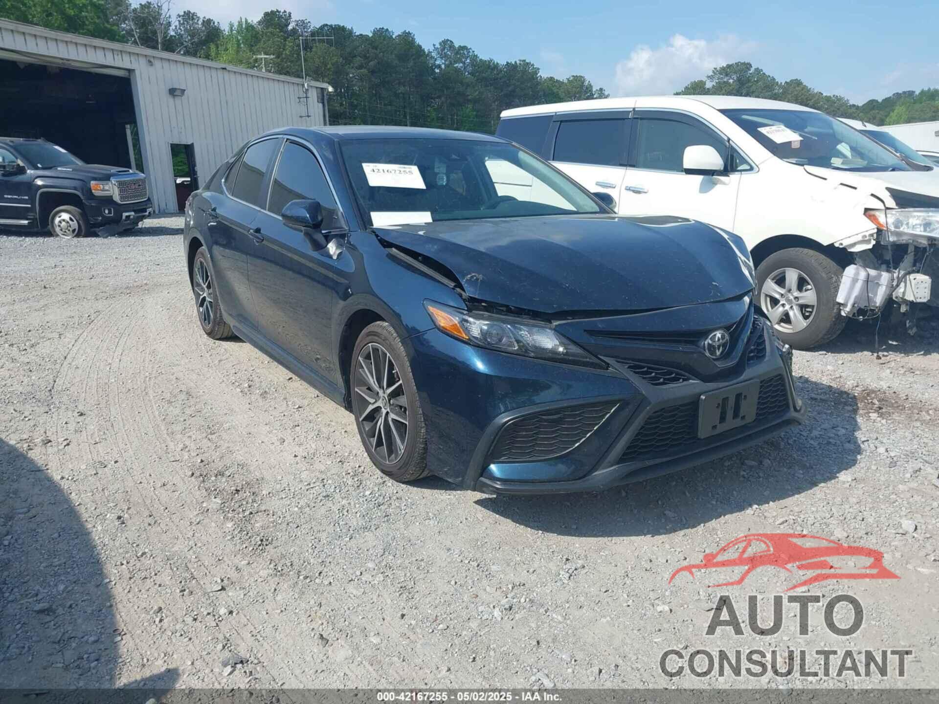 TOYOTA CAMRY 2021 - 4T1G11AK3MU576595