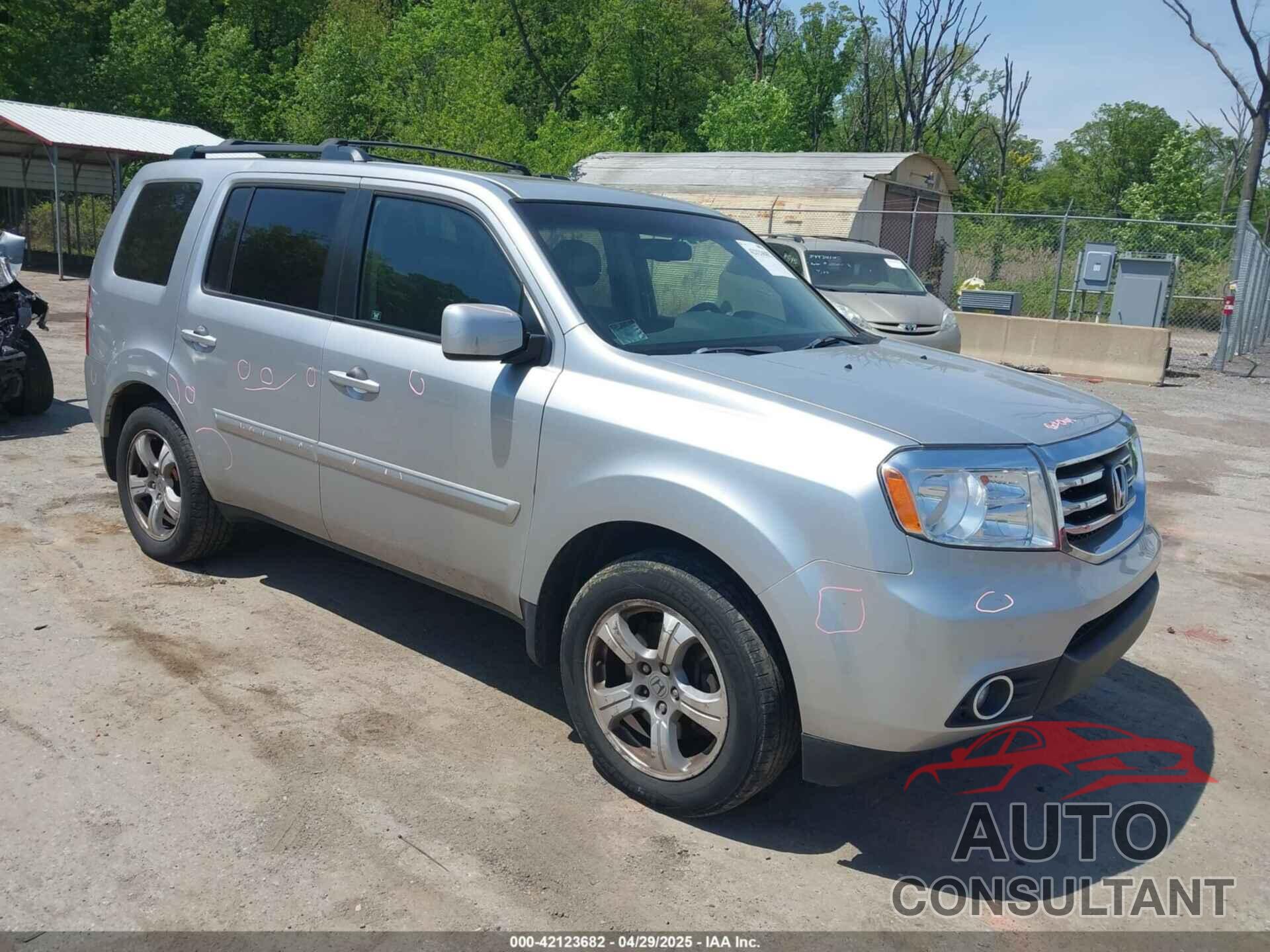 HONDA PILOT 2012 - 5FNYF4H51CB084683