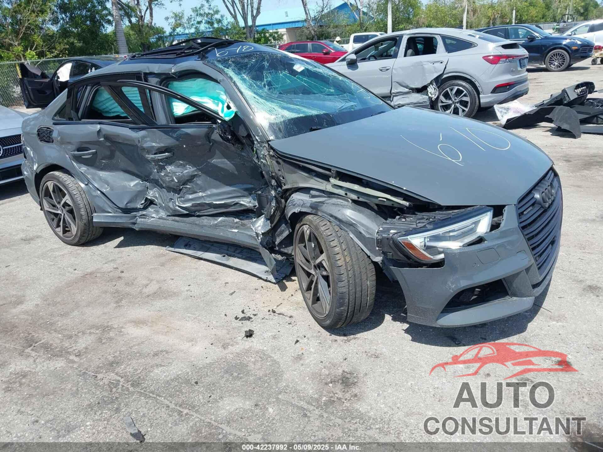 AUDI A3 2020 - WAUBEGFF4LA000397