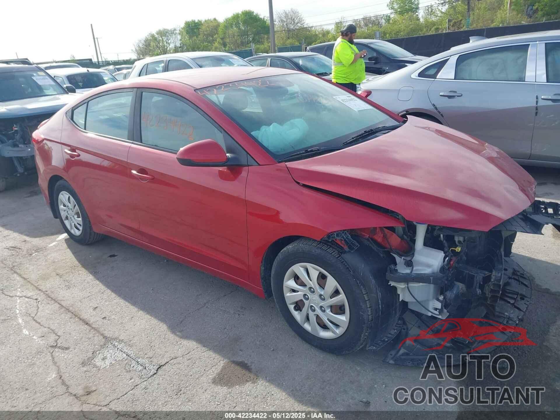 HYUNDAI ELANTRA 2018 - 5NPD74LF2JH353610