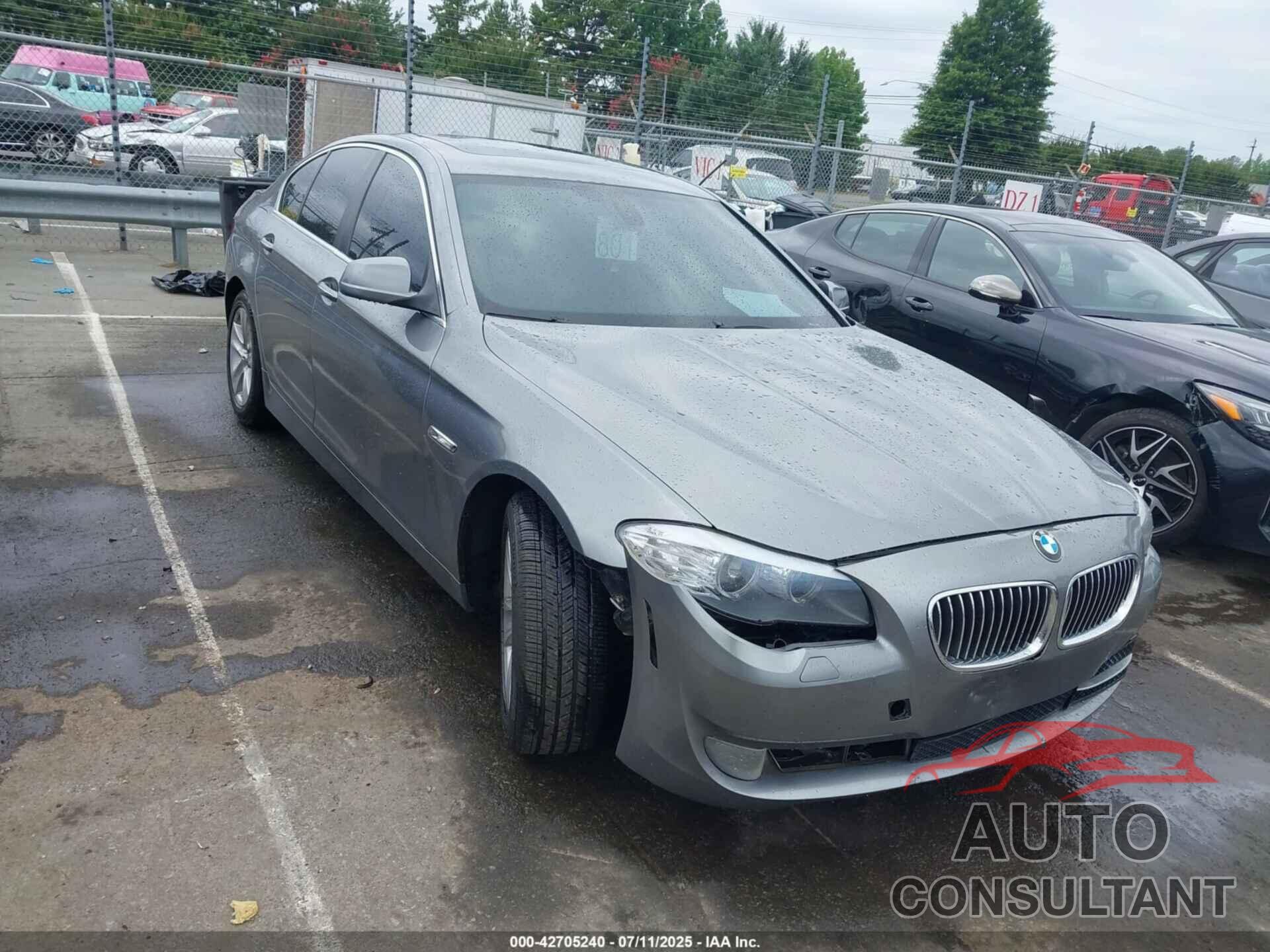 BMW 528I 2011 - WBAFR1C50BC743690