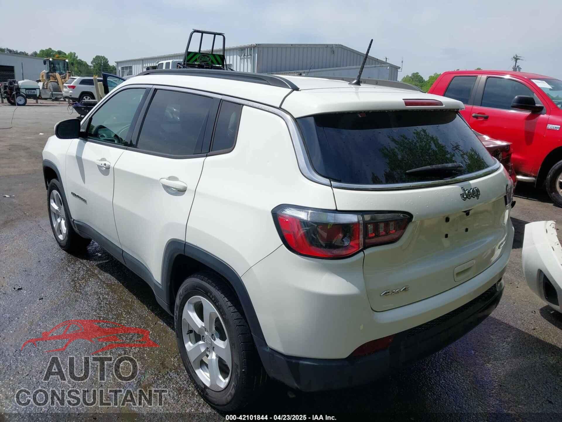 JEEP COMPASS 2018 - 3C4NJDBB1JT282923