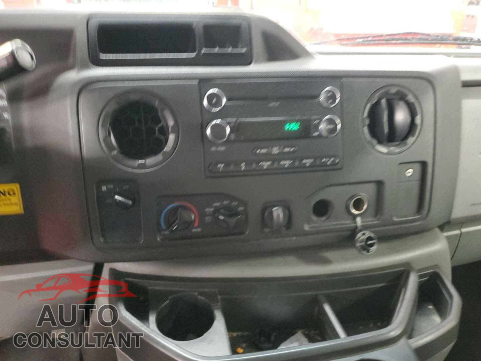 FORD ECONOLINE 2014 - 1FDWE4FL8EDA17838